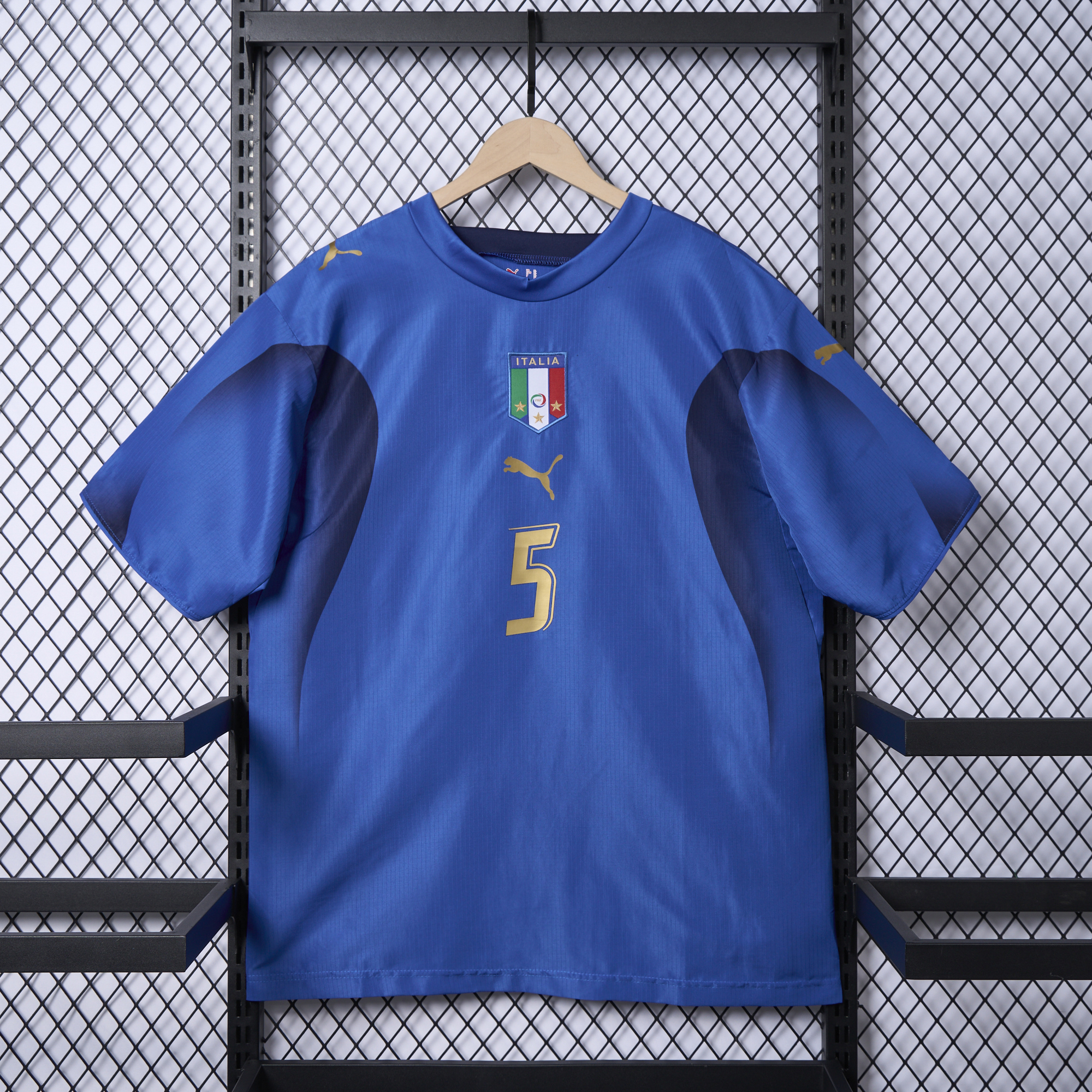 AlphaJersey-Retro Italy 2006 Home Stadium Jersey