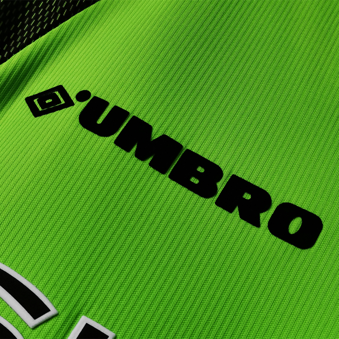 AlphaJersey-Retro Manchester United 98-99 Green Goalkeeper Long Sleeve Jersey
