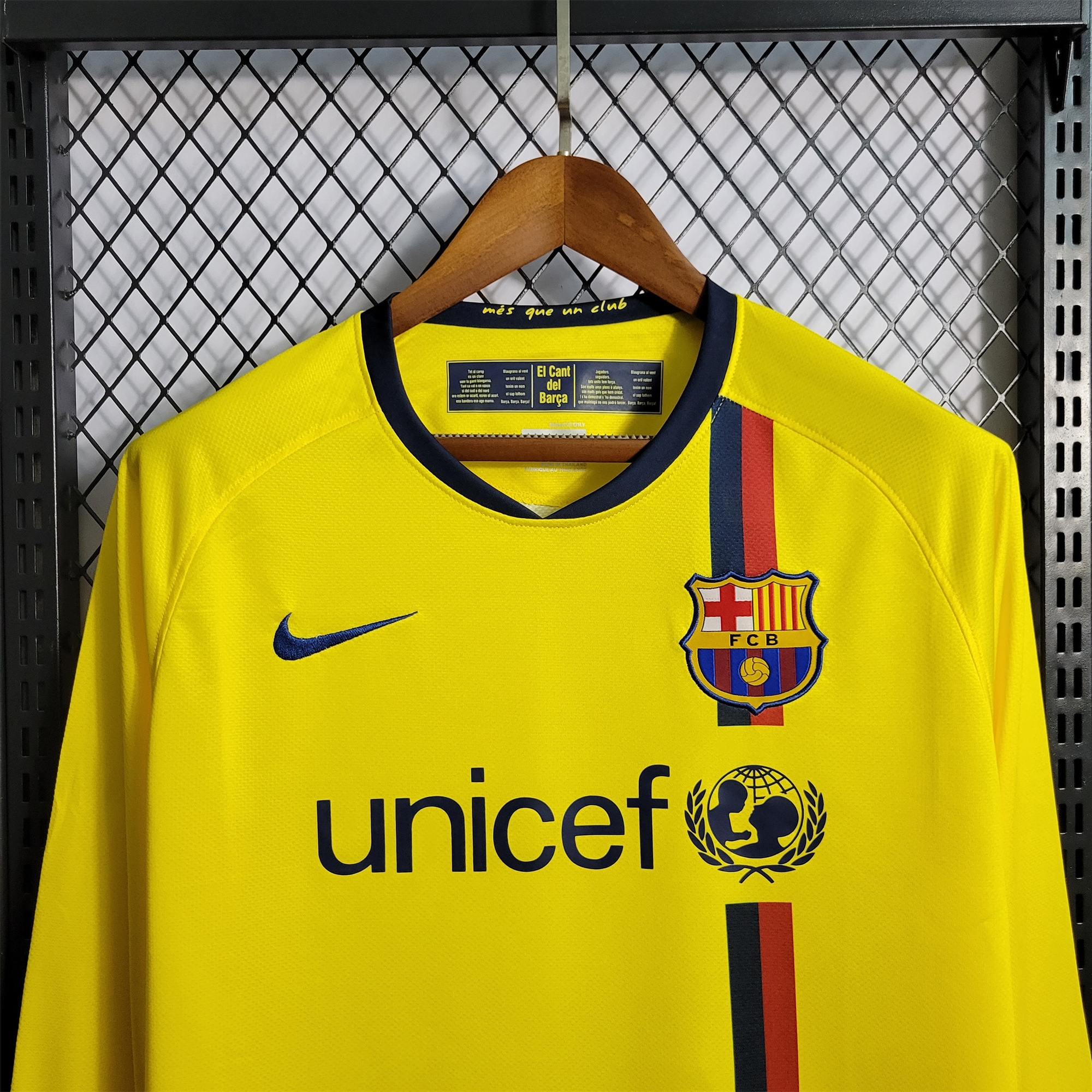 AlphaJersey-Retro Barcelona 08-09 Away Stadium Long Sleeve Jersey