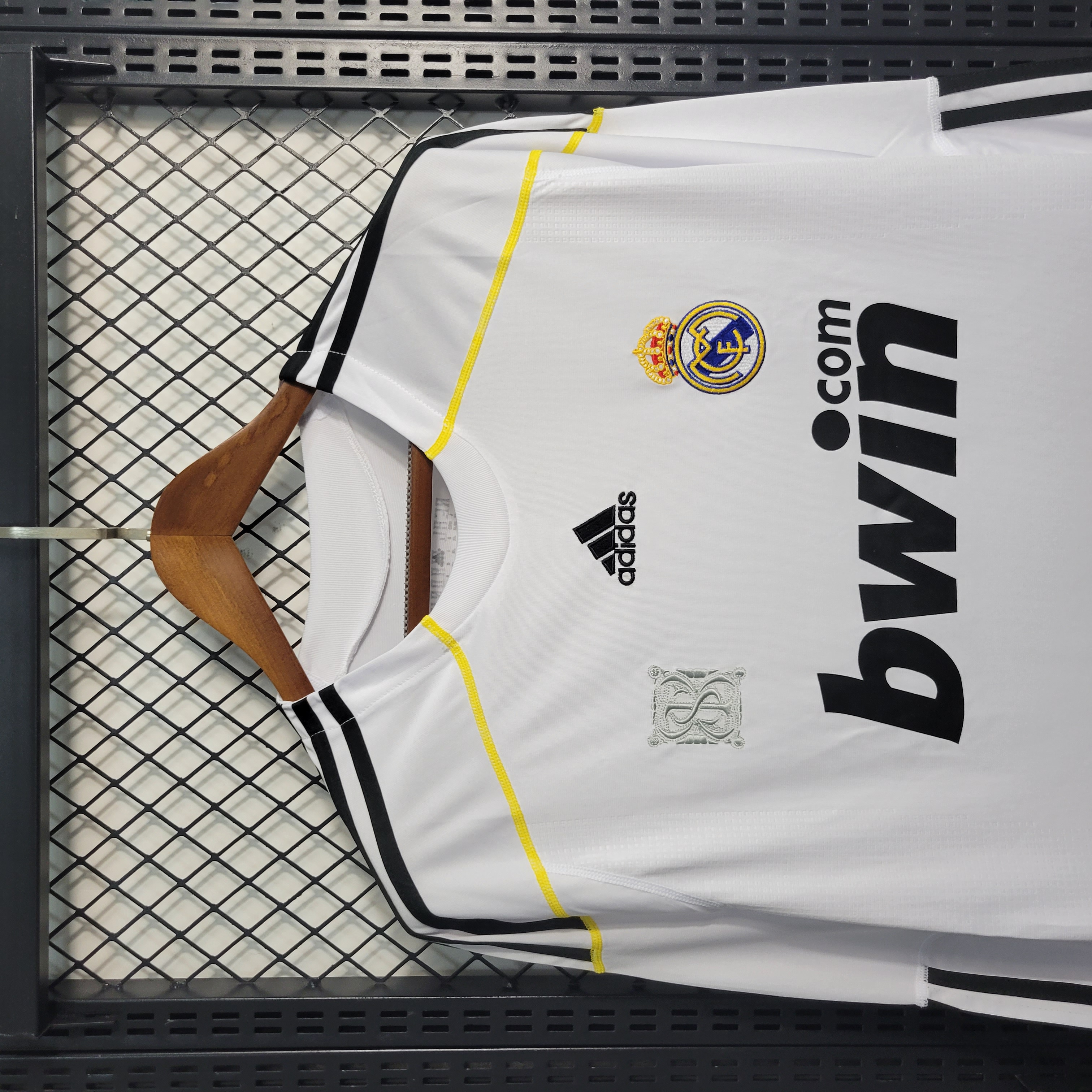 AlphaJersey-Retro Real Madrid 09-10 Home Stadium Long Sleeve Jersey