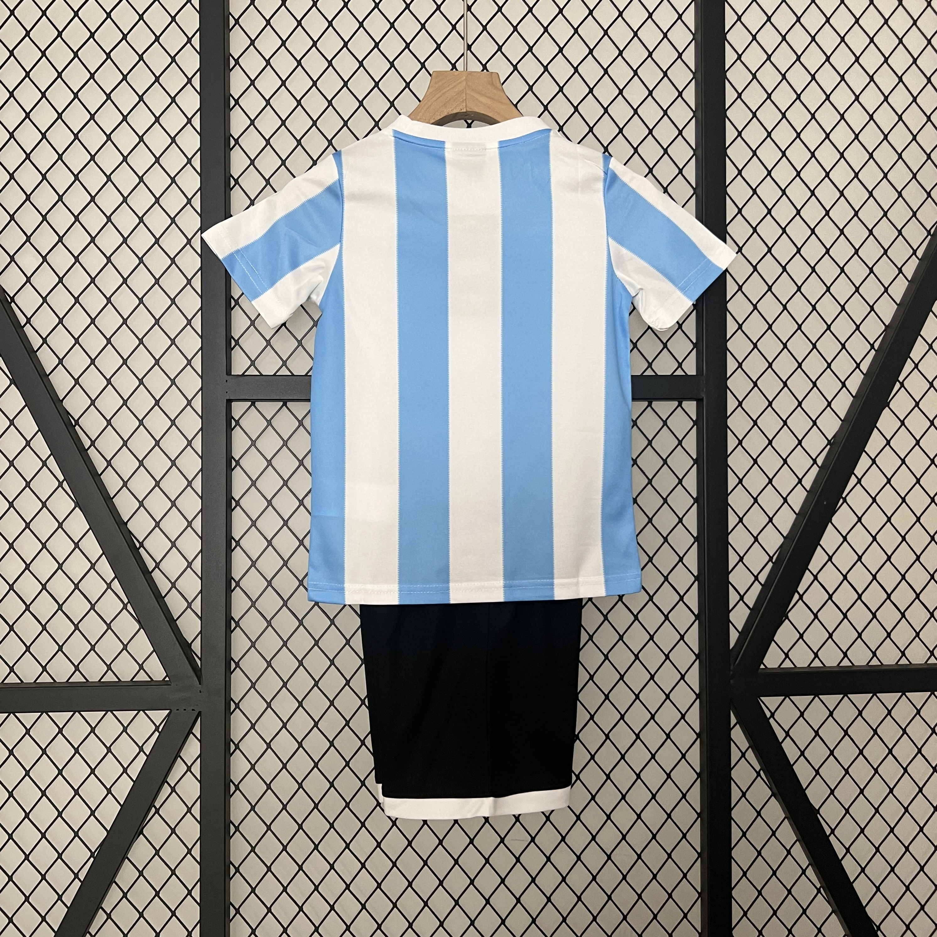 AlphaJersey-Retro Argentina 1986 Home Stadium Kids Kit