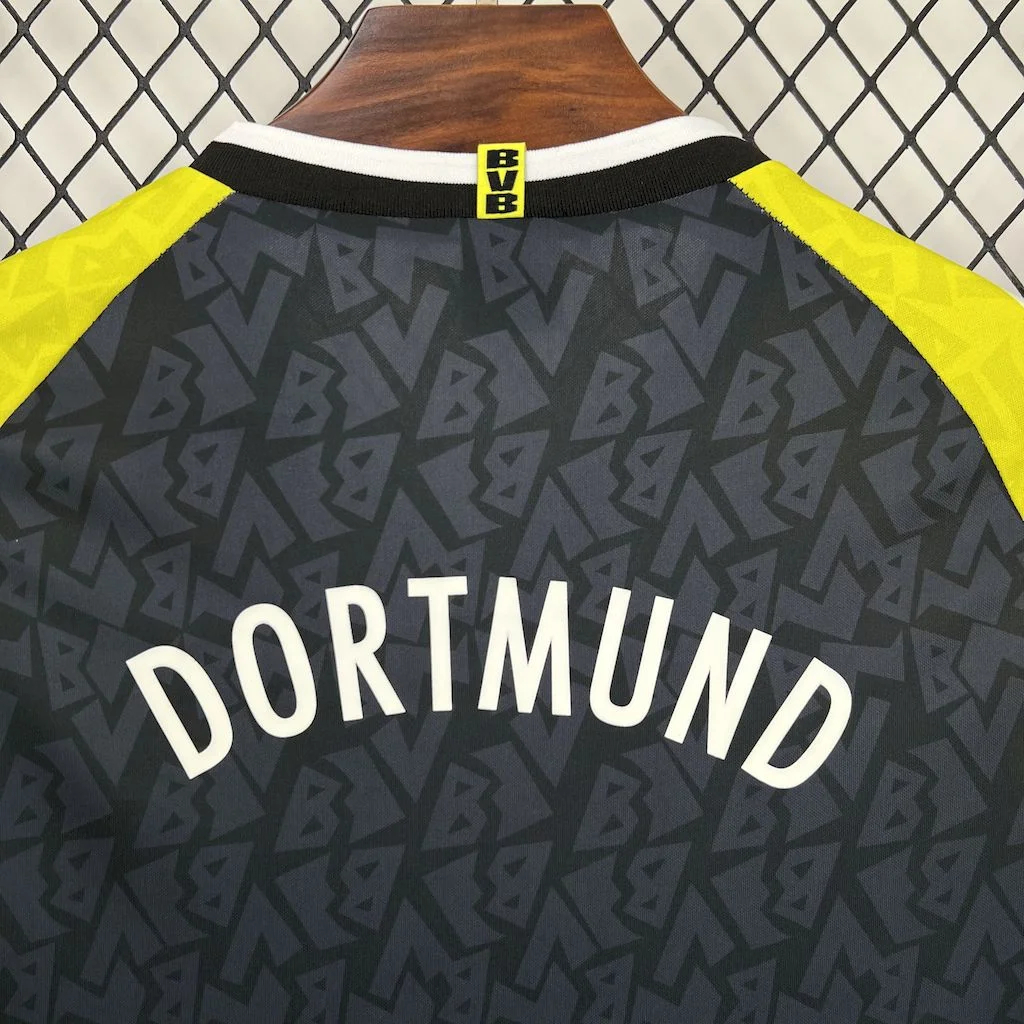 AlphaJersey-Retro Dortmund 1995-96 Away Jersey