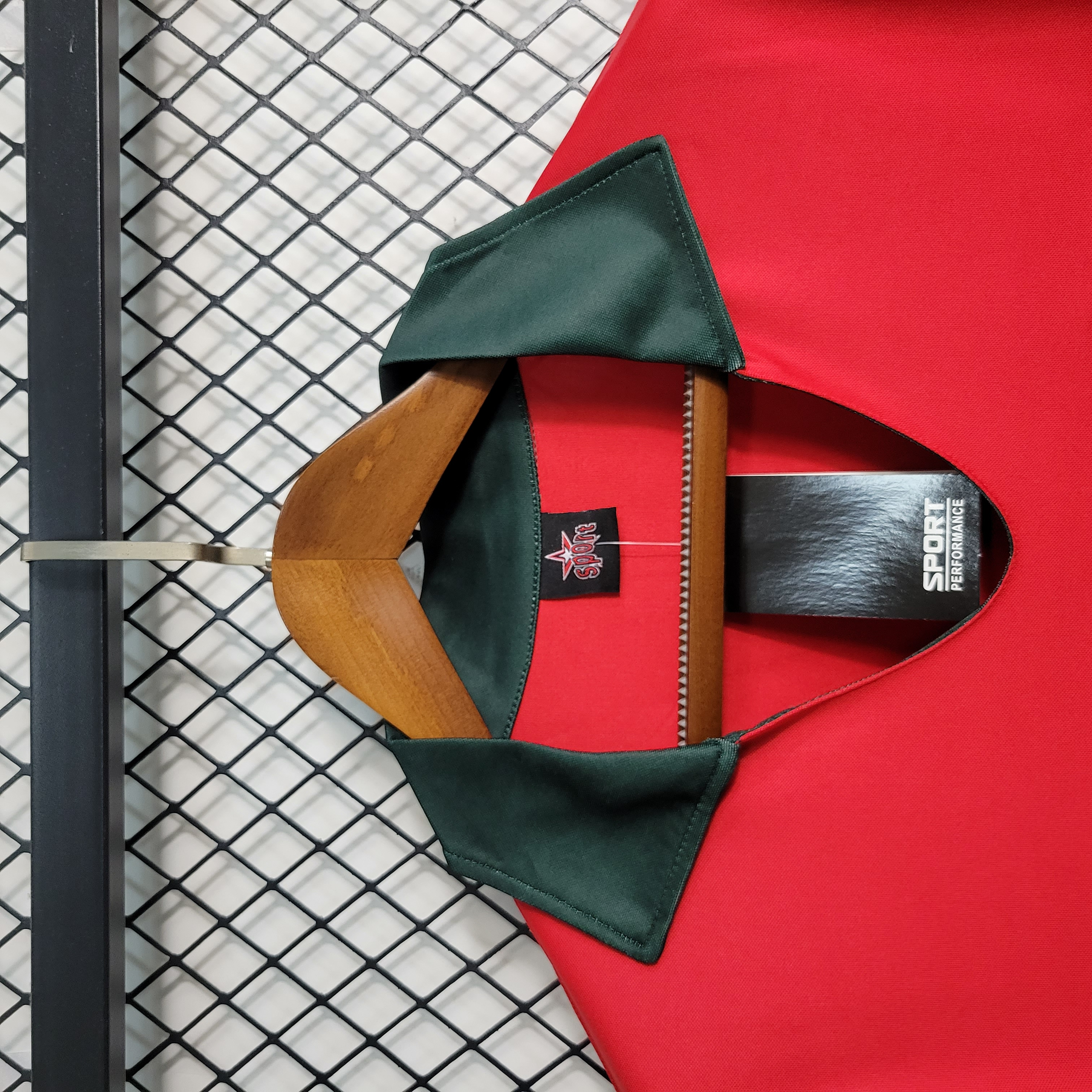 AlphaJersey-Retro Portugal 1972 Home Stadium Jersey