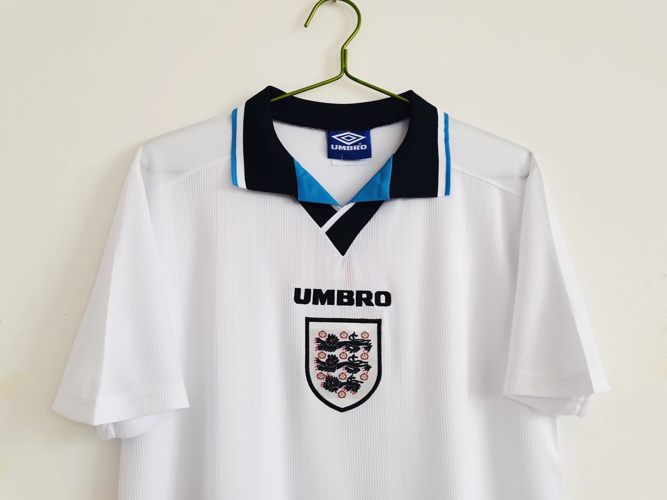 AlphaJersey-Retro England 1996 Home Stadium Jersey