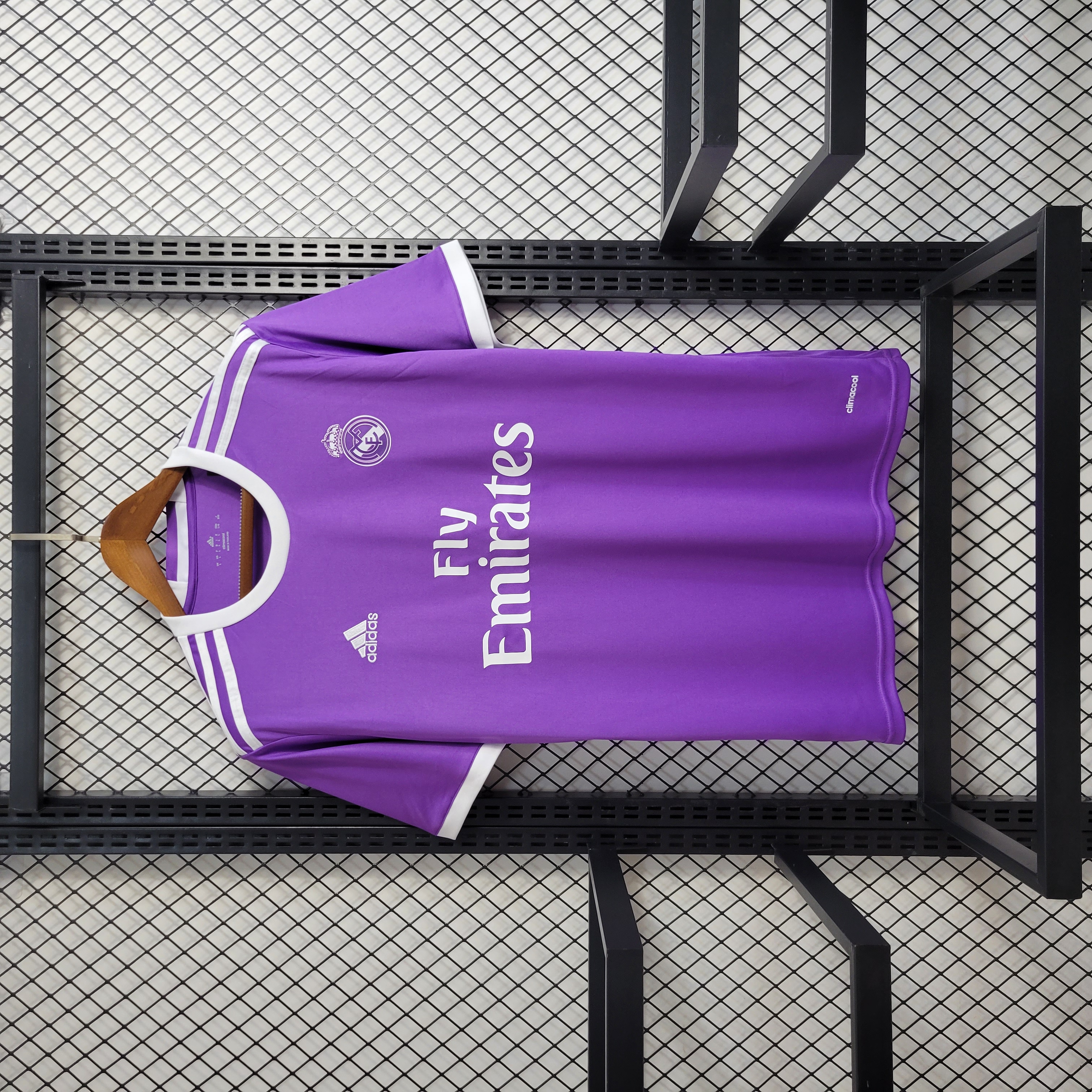AlphaJersey-Retro Real Madrid 16-17 Away Jersey - Champions League Final Version