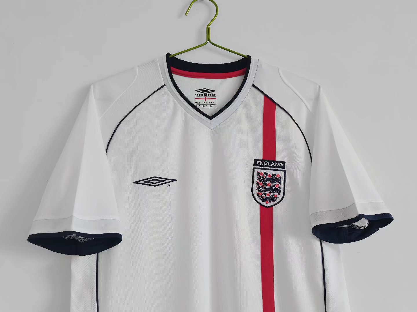 AlphaJersey-Retro England 2002 Home Stadium Jersey
