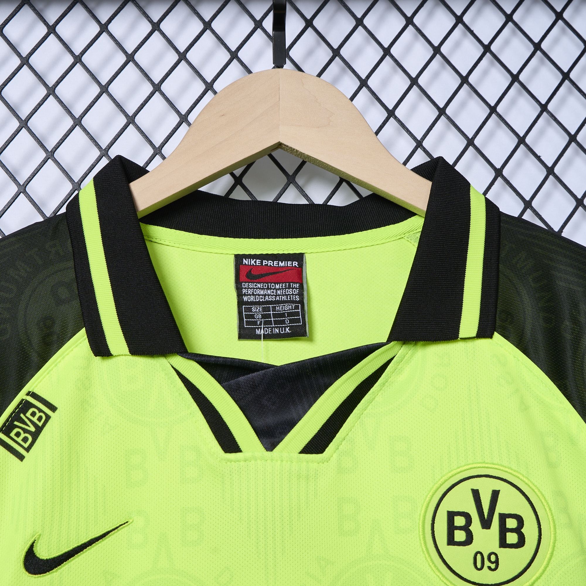 AlphaJersey-Retro Dortmund 1996-97 European Home Jersey