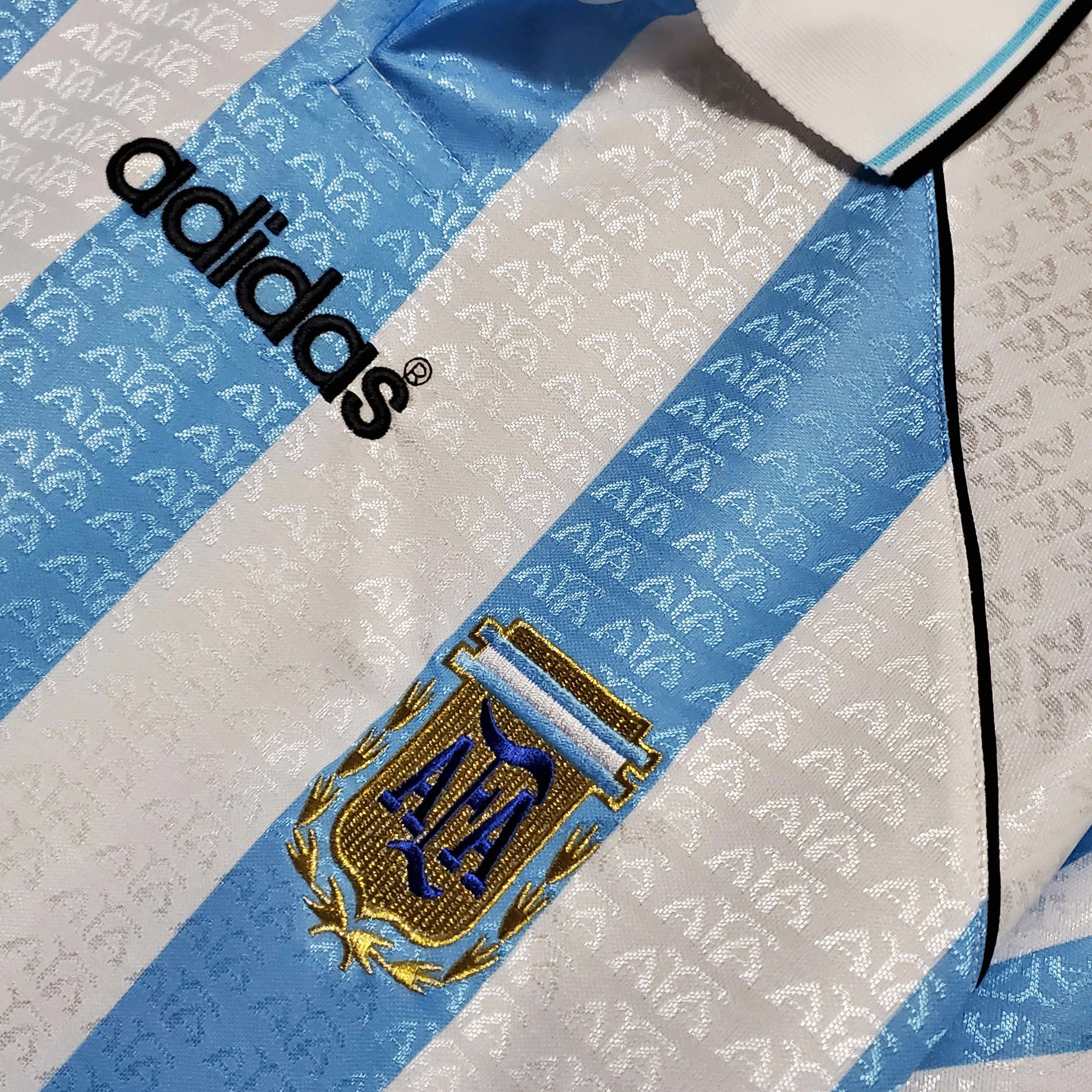 AlphaJersey-Retro Argentina 1997 Home Stadium Jersey