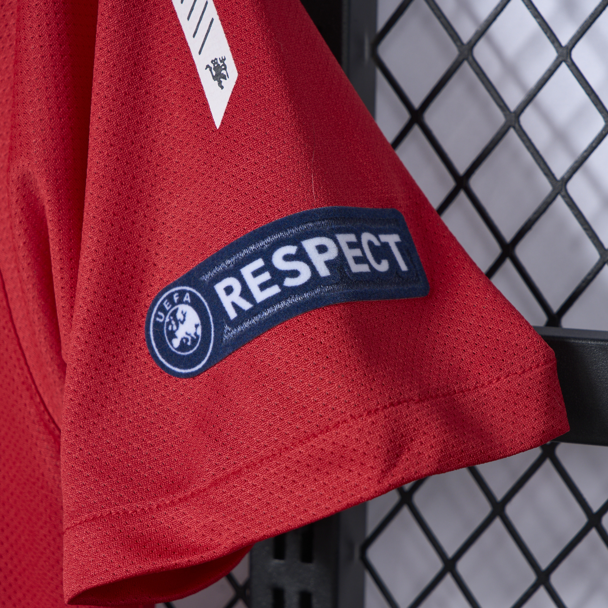 AlphaJersey-Retro Manchester United 10-11 Home Stadium Jersey