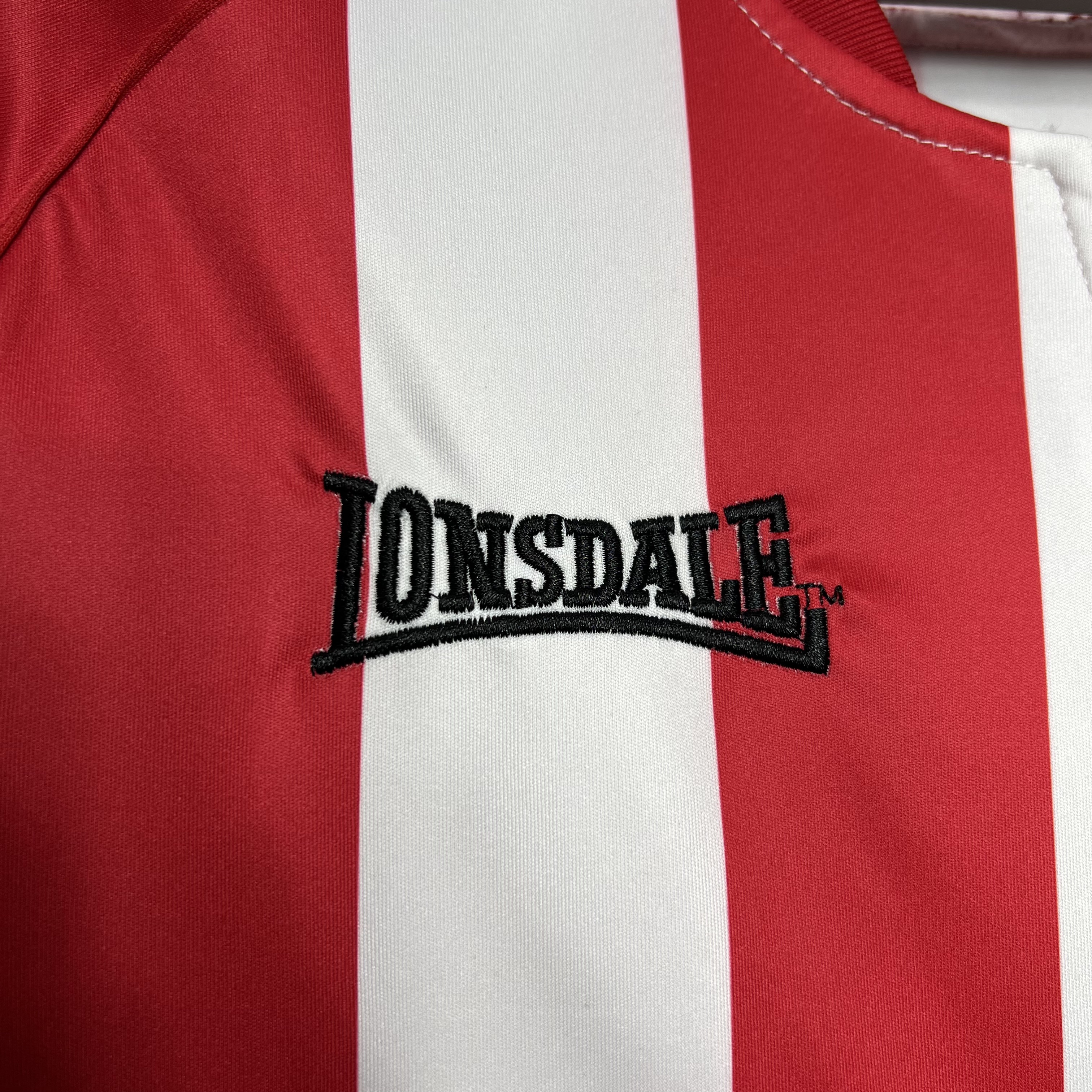 AlphaJersey-Retro Sunderland 2005-06 Home Stadium Jersey