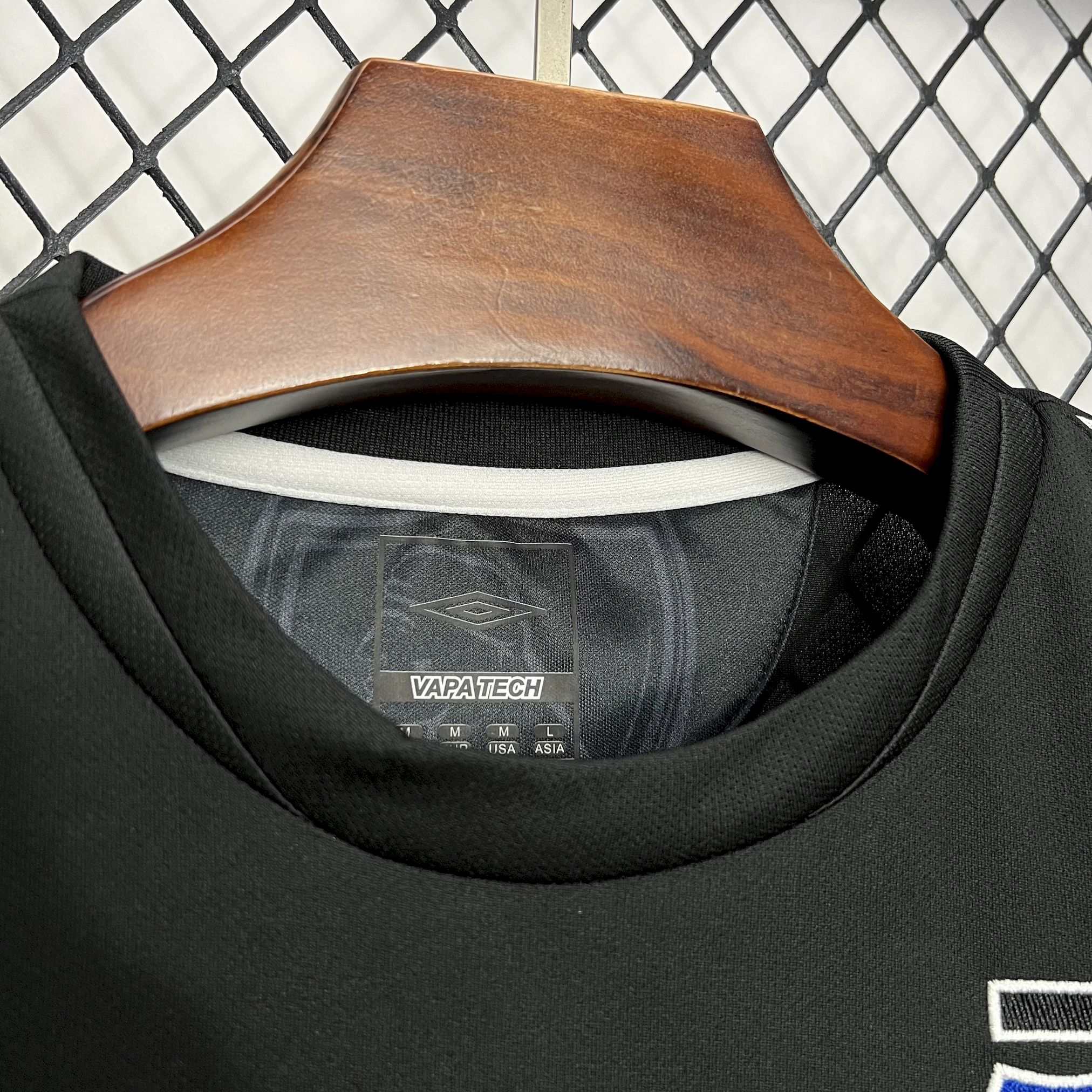 AlphaJersey-Retro Colo Colo 2006 Away Long Sleeve Jersey