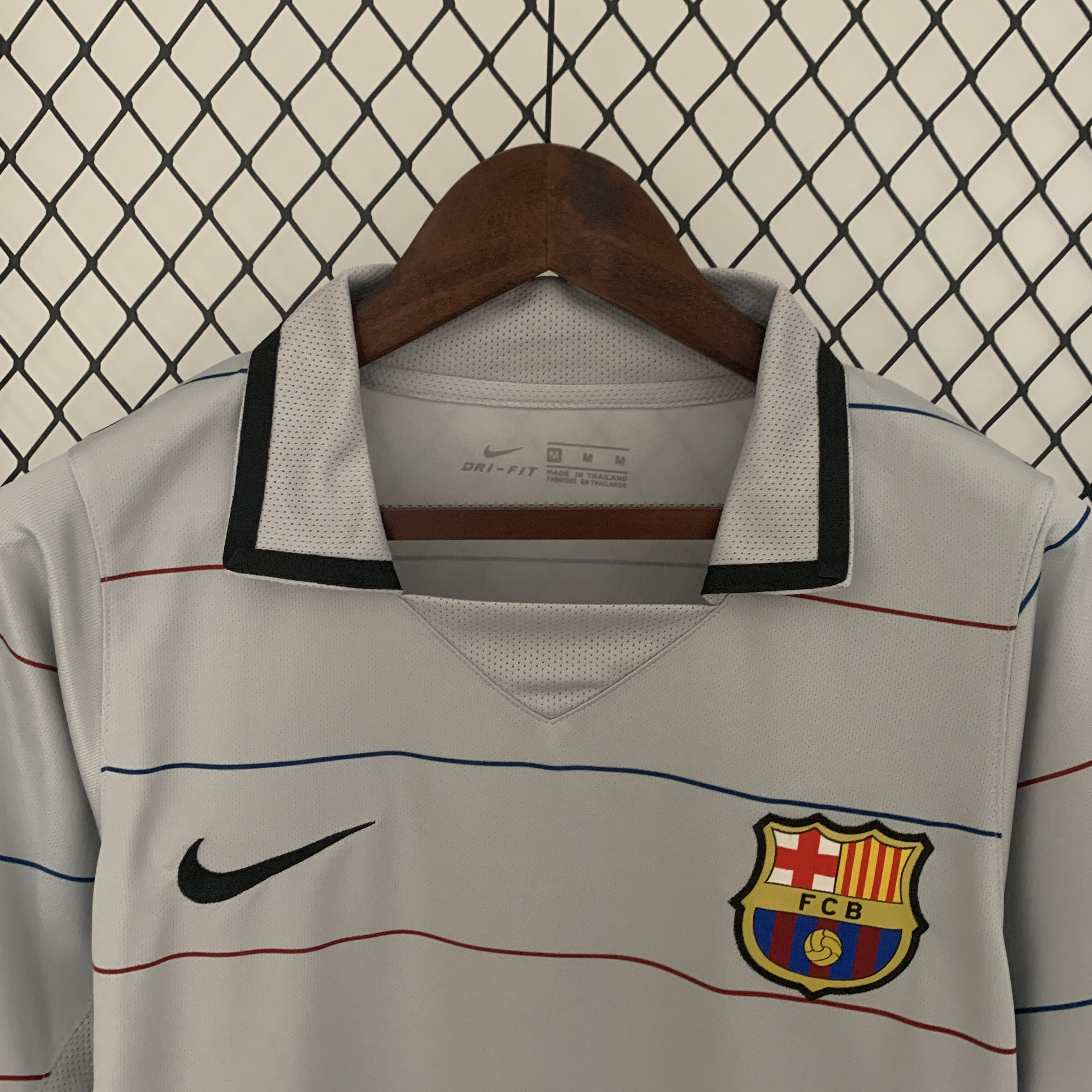 AlphaJersey-Retro Barcelona 03-04 Away Stadium Jersey