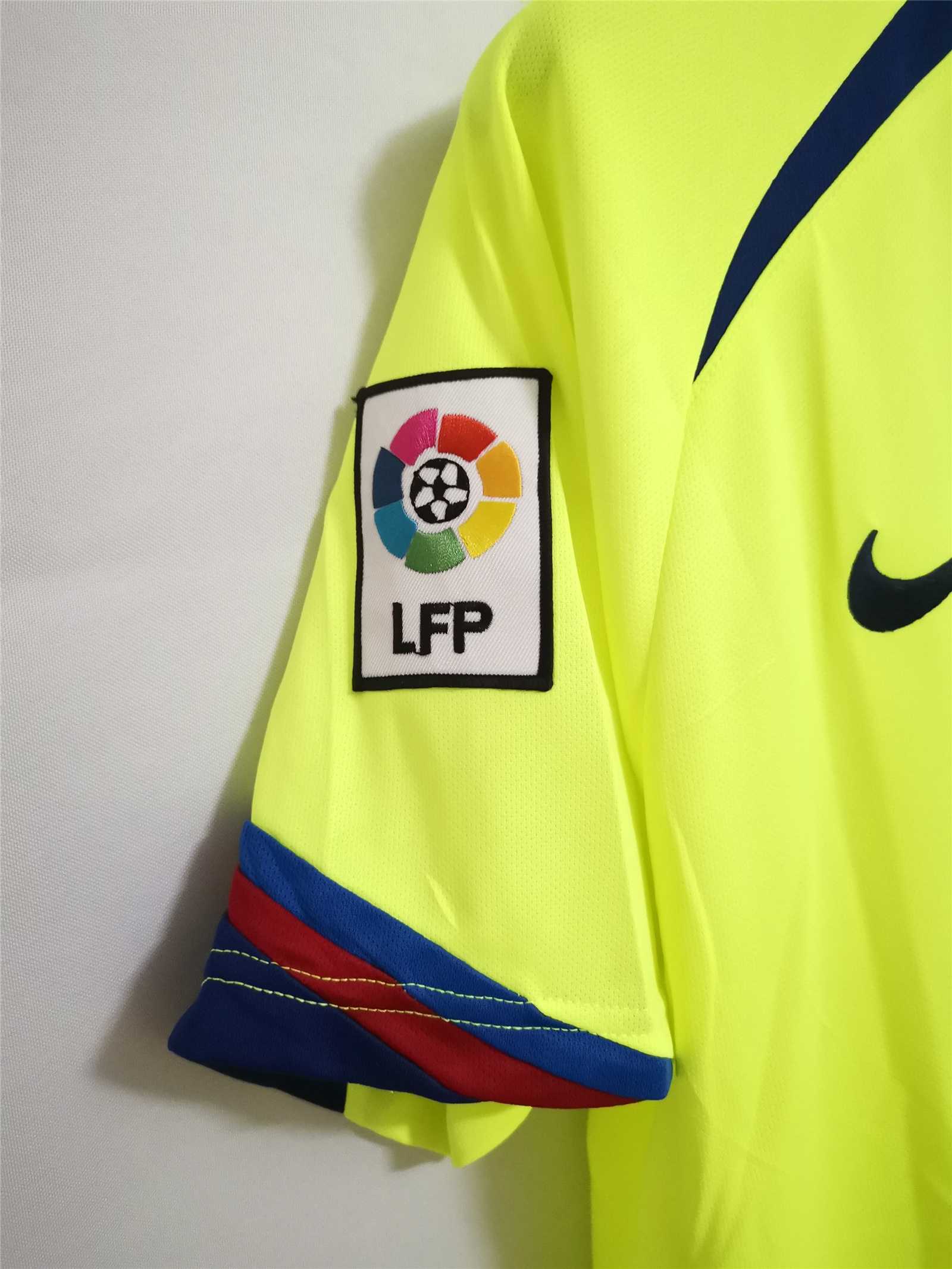 AlphaJersey-Retro Barcelona 05-06 Away Jersey