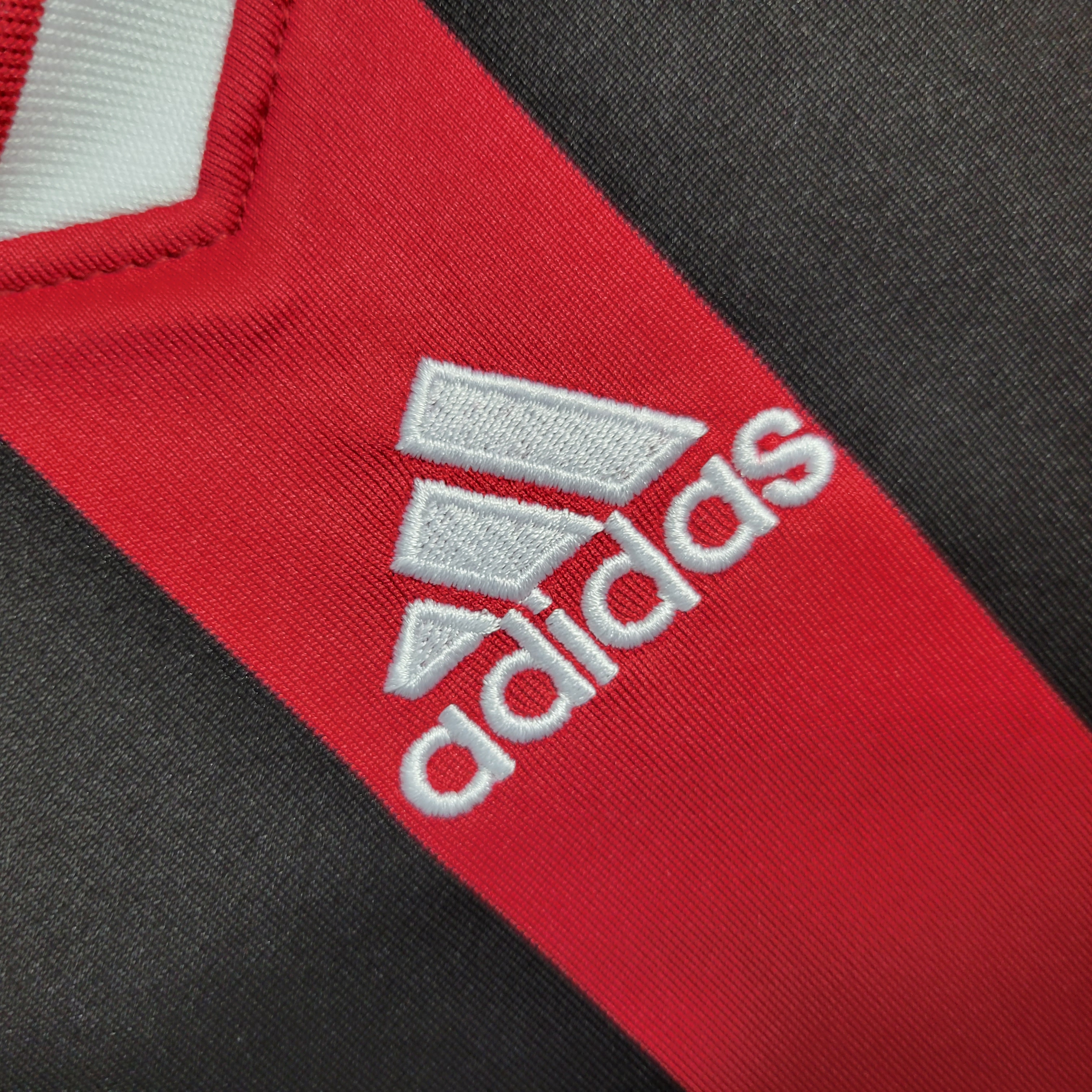 AlphaJersey-Retro AC Milan 2009-10 Home Stadium Jersey
