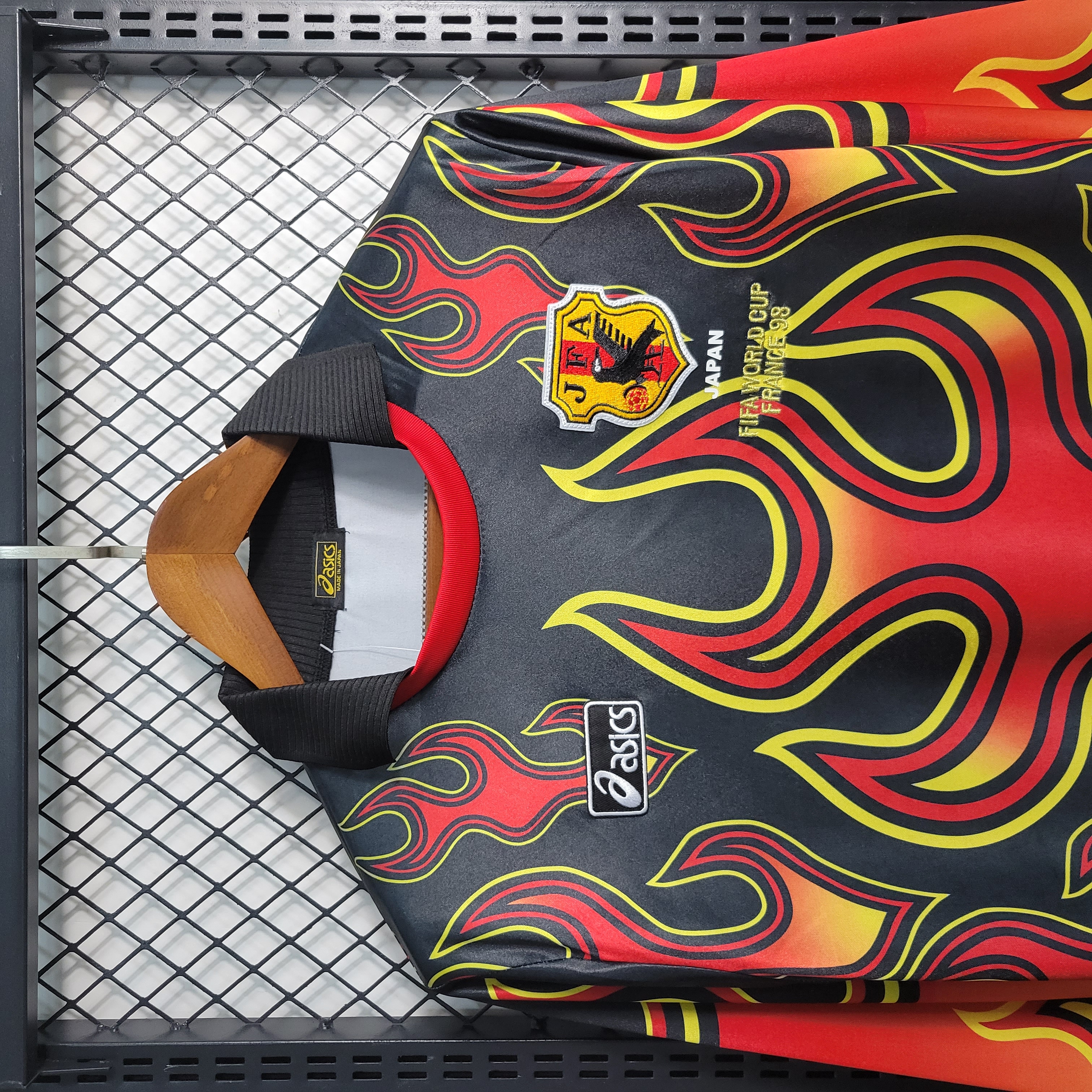 AlphaJersey-Retro Japan 1998 Red Flame Goalkeeper Jersey