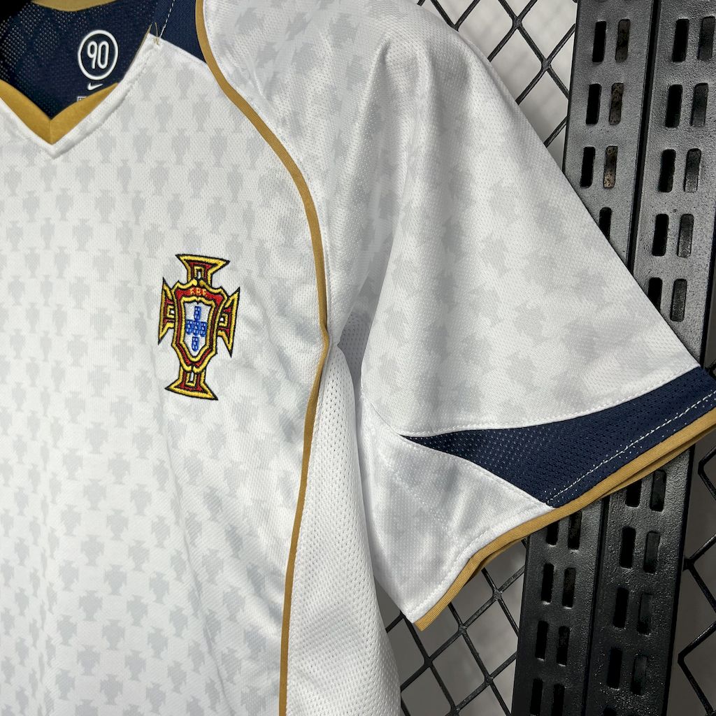 AlphaJersey-Retro Portugal 2004 Away Jersey