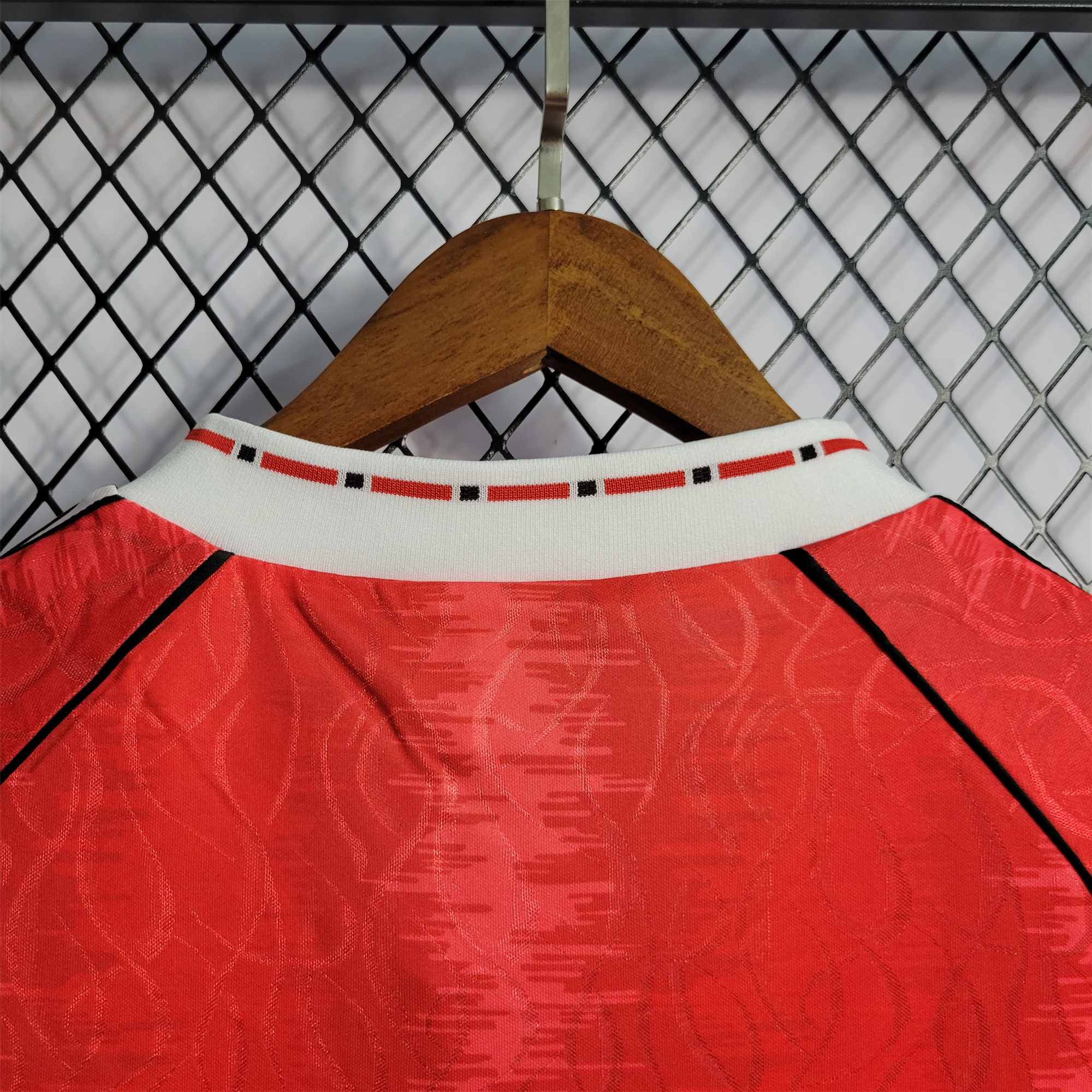 AlphaJersey-Retro Manchester United 90-92 Home Stadium Jersey