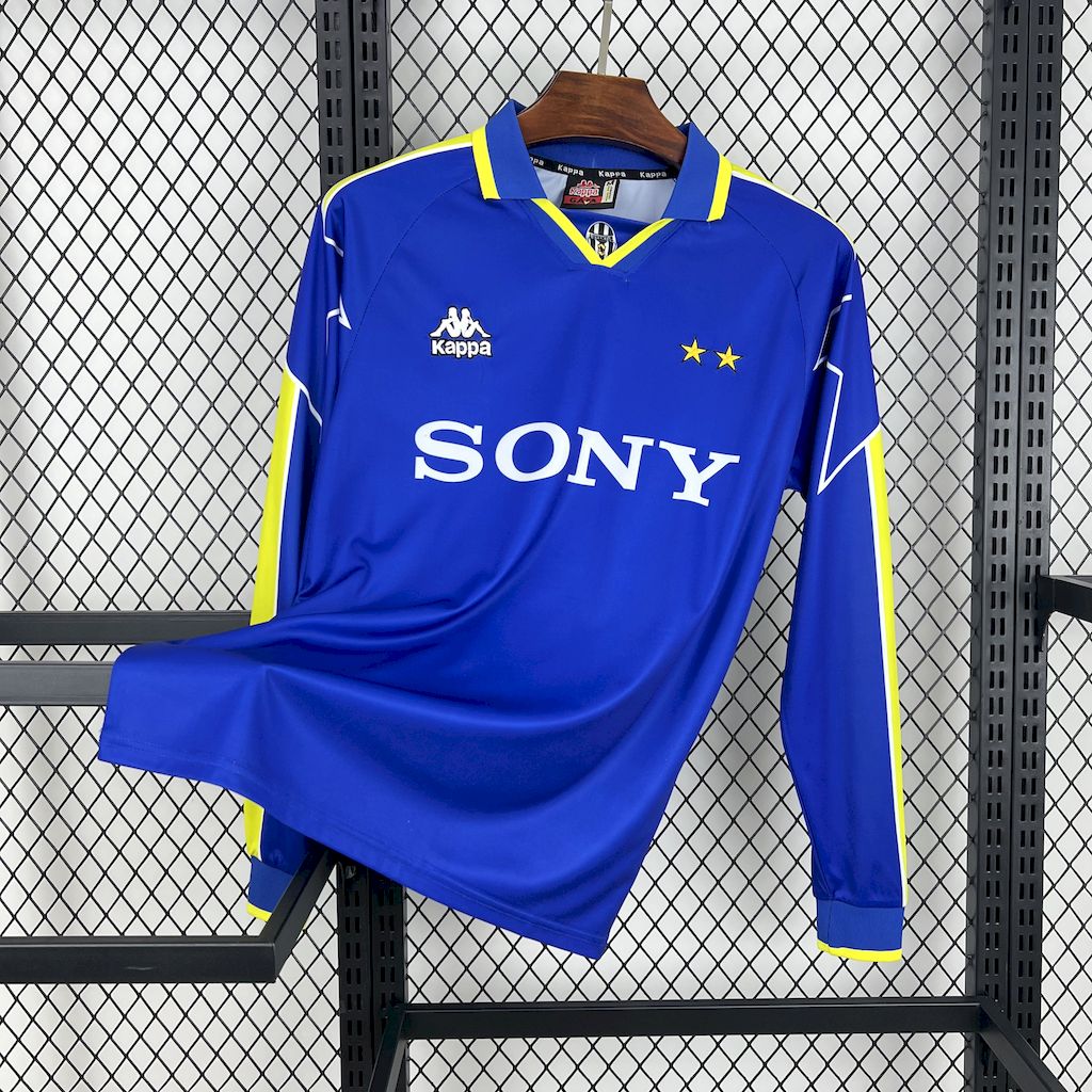 AlphaJersey-Retro Juventus 1996-97 Away Long Sleeves Jersey