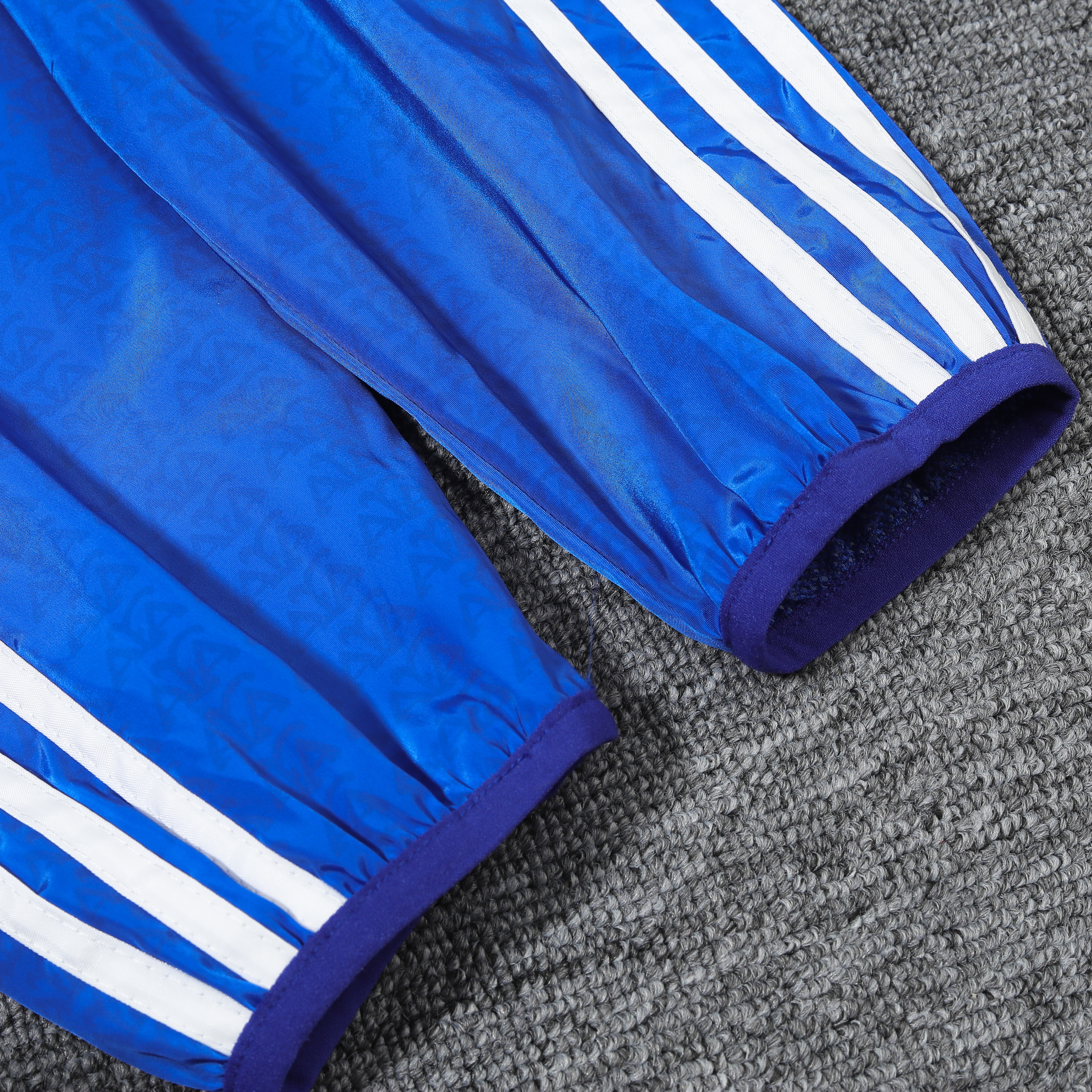 AlphaJersey-Argentine 2024 Vintage Style Blue Hooded Windbreaker - Player Version
