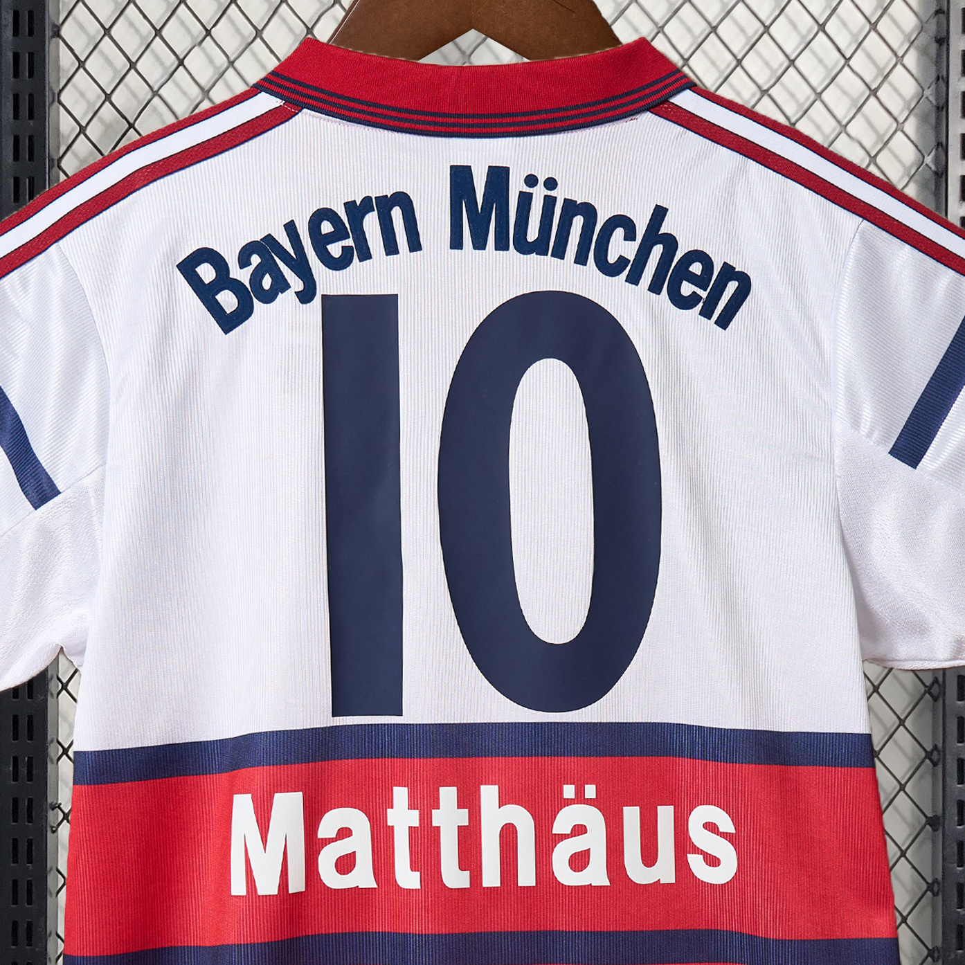 AlphaJersey-Retro Bayern Munich 1998-00 Away Jersey