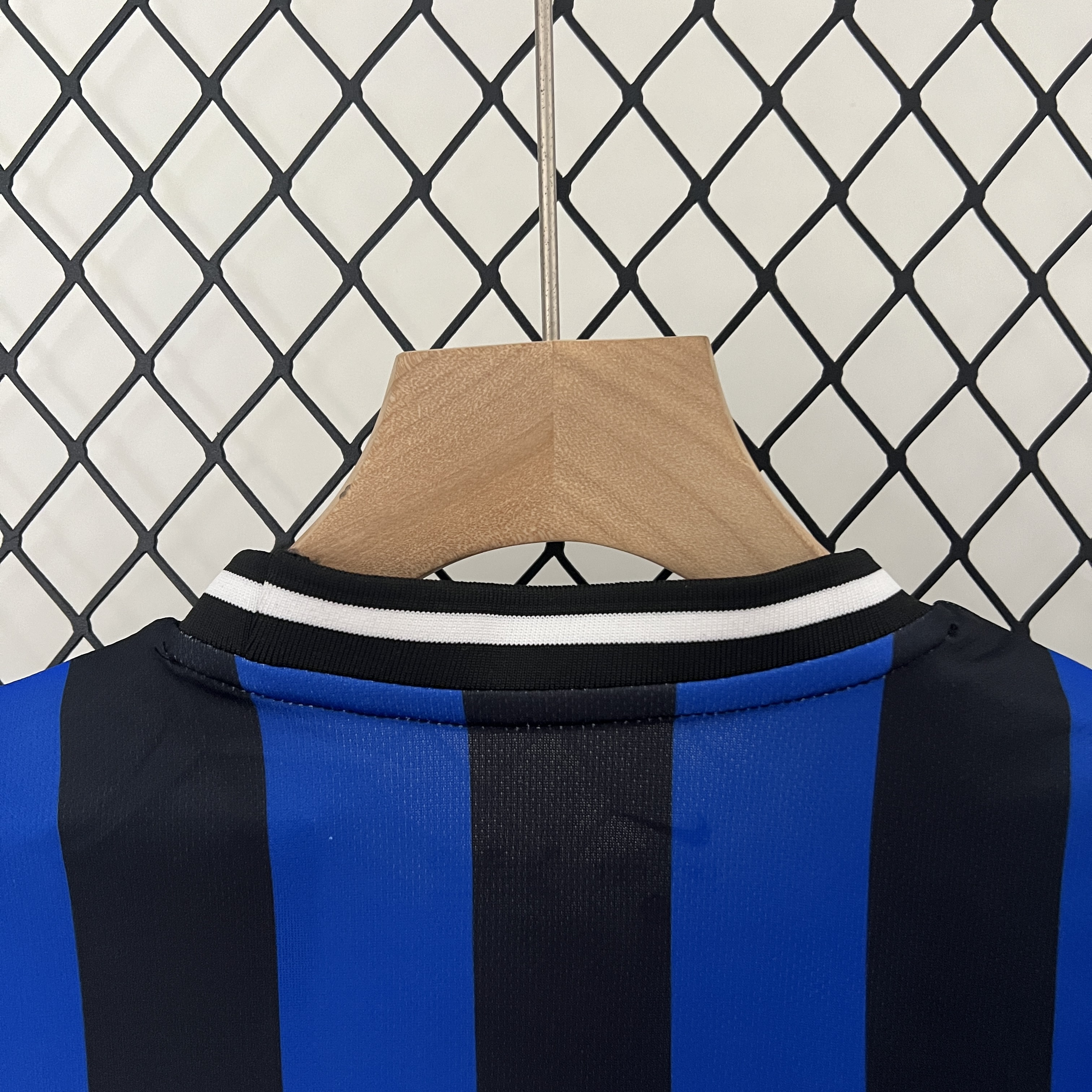 AlphaJersey-Retro Inter Milan 09-10 Home Stadium Kids Kit