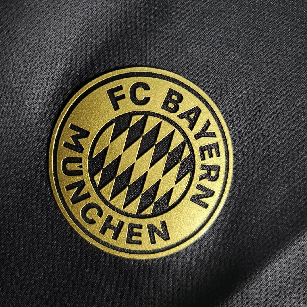 AlphaJersey-Retro Bayern Munich 21-22 Away Stadium Jersey
