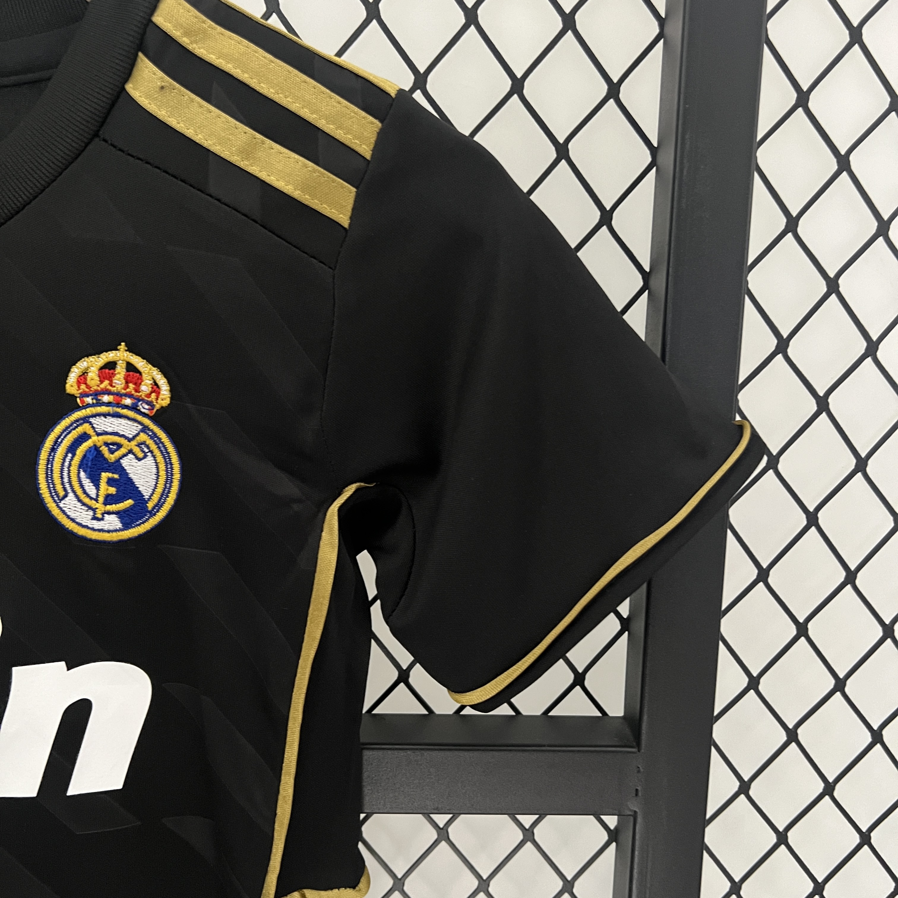 AlphaJersey-Retro Real Madrid 11-12 Away Stadium Kids Kit