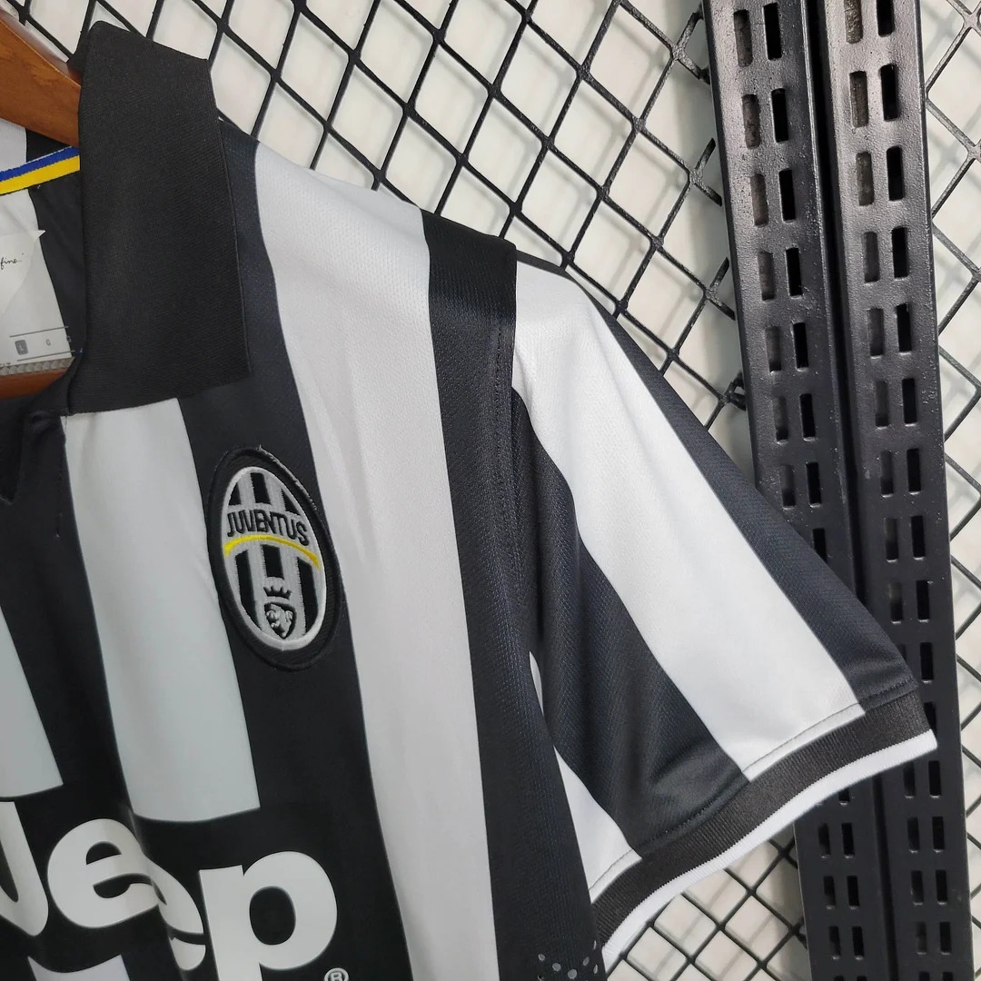 AlphaJersey-Retro Juventus 2014-15 Home Stadium Jersey