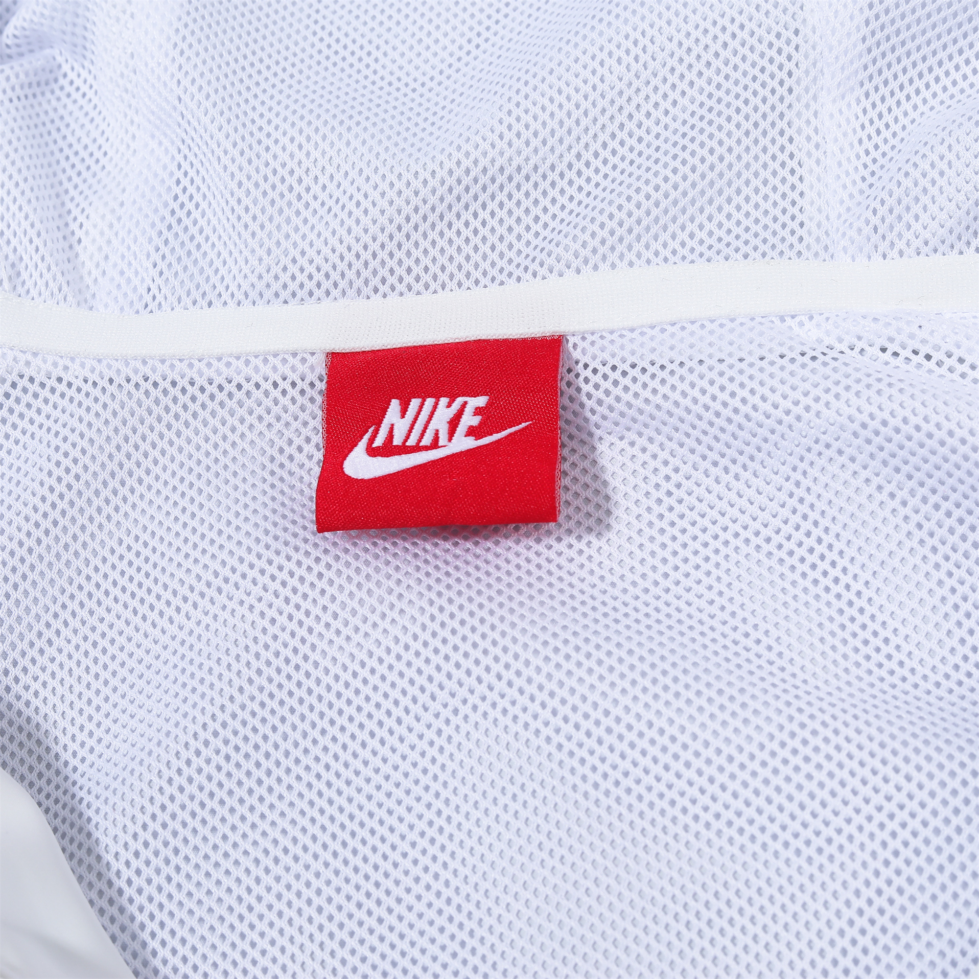 AlphaJersey-England 2024 National Team Anthem White Hooded Windbreaker - Player Version