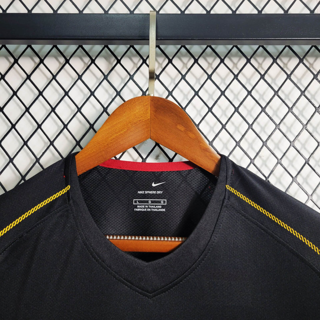 AlphaJersey-Retro Portugal 2006 Away Stadium Jersey