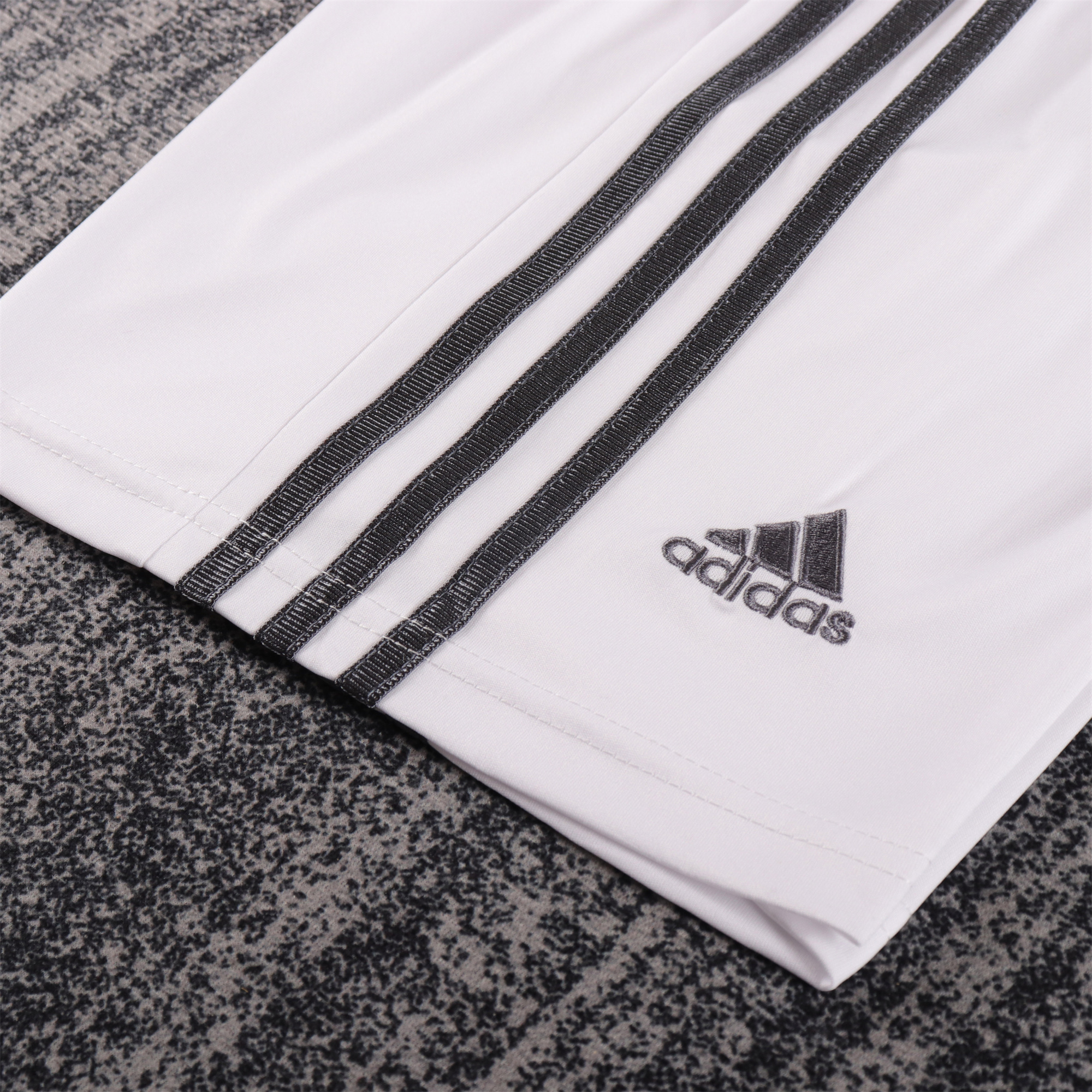 AlphaJersey-Retro Real Madrid 2013-14 Home Kids Kit