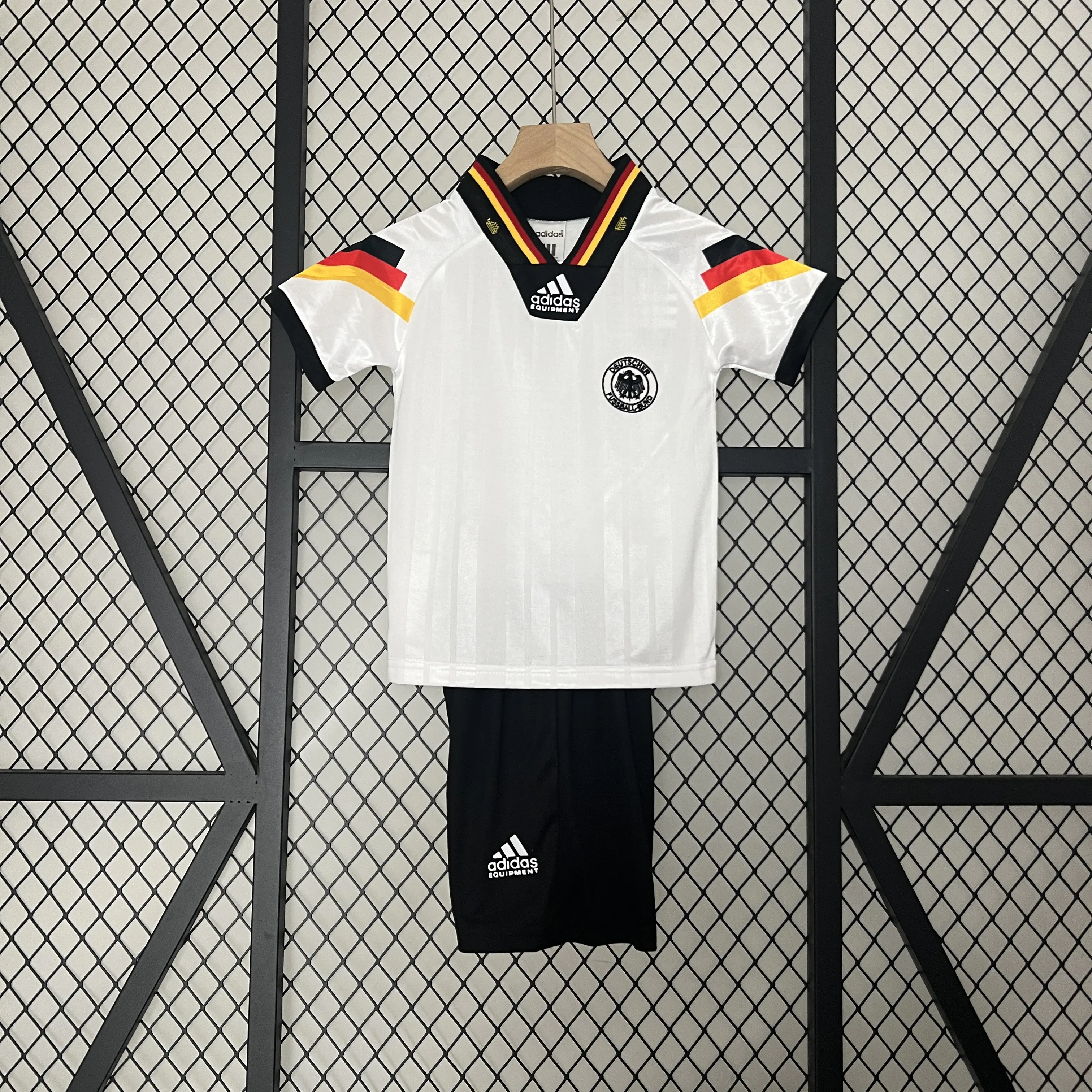 Socce Jerseys-topleaguejerseys.com