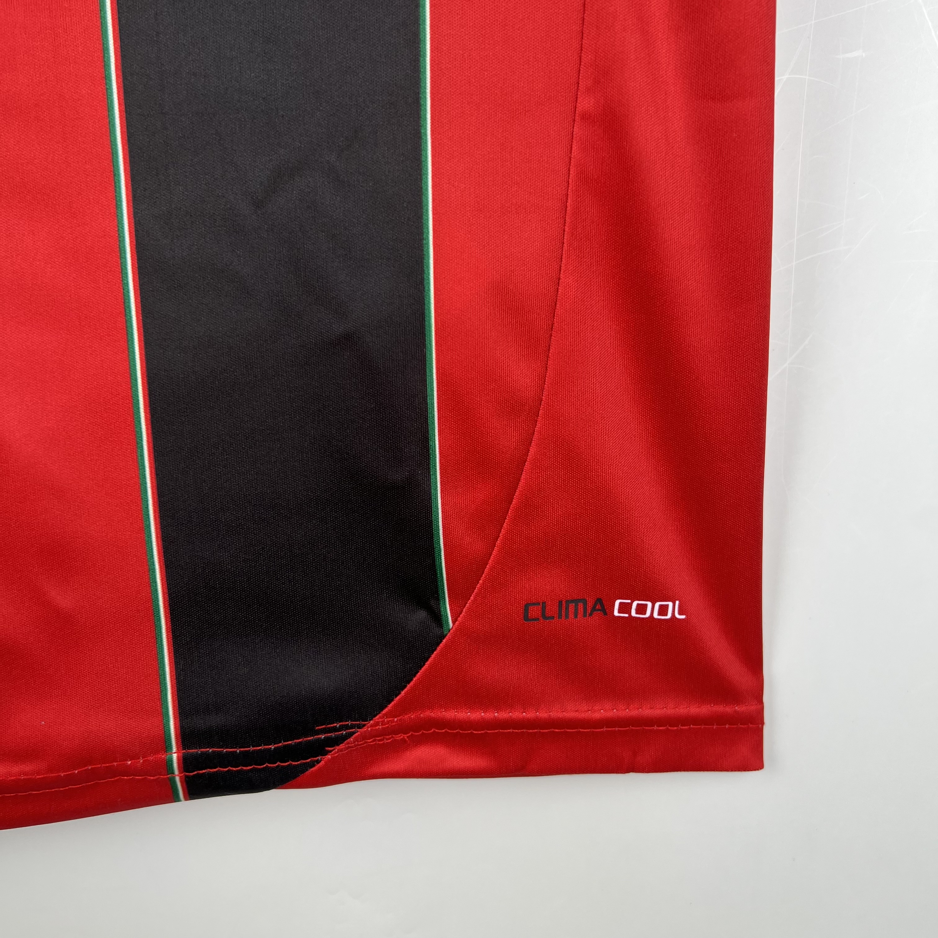 AlphaJersey-Retro AC Milan 2012-13 Home Stadium Jersey