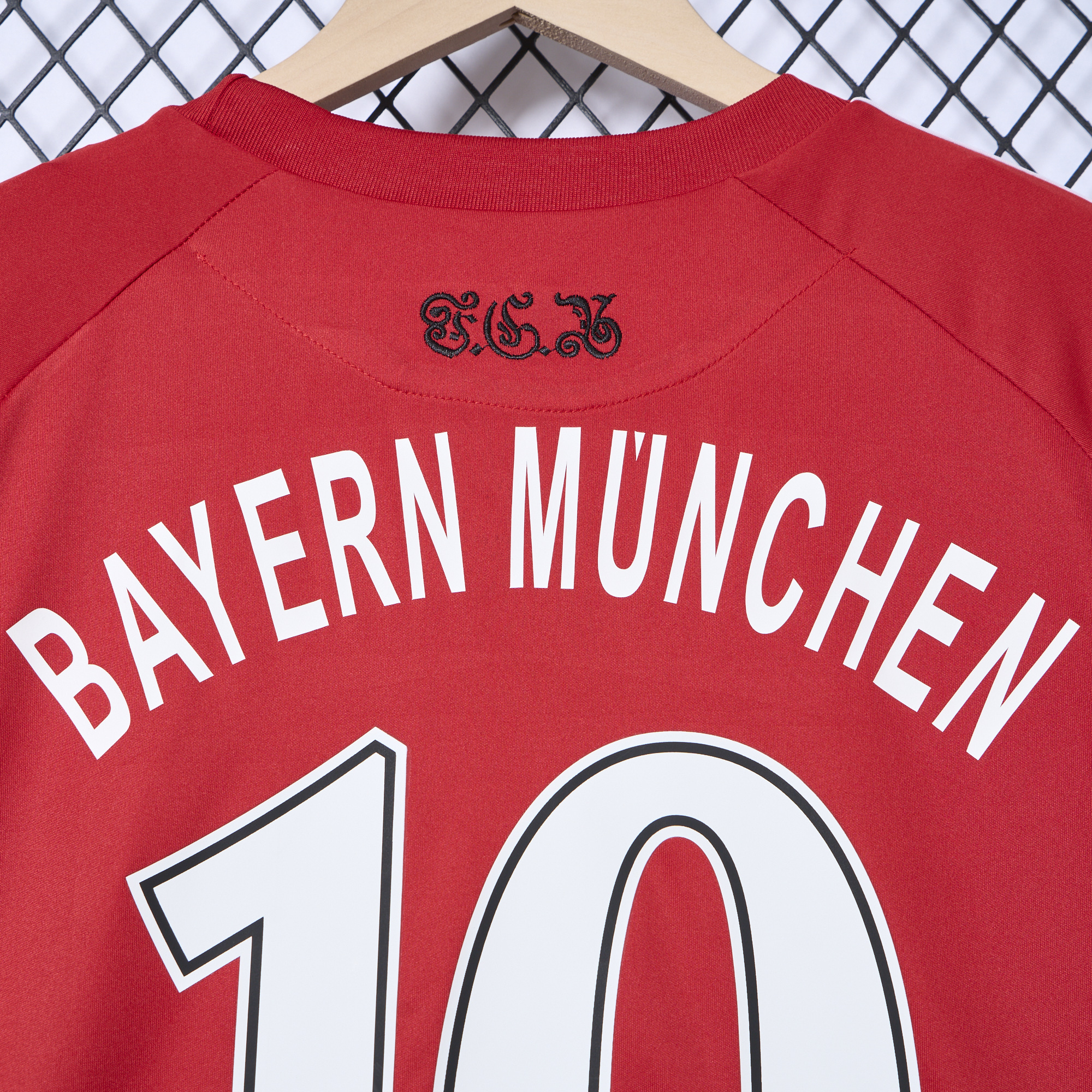 AlphaJersey-Retro Bayern Munich 10-11 Home Stadium Jersey