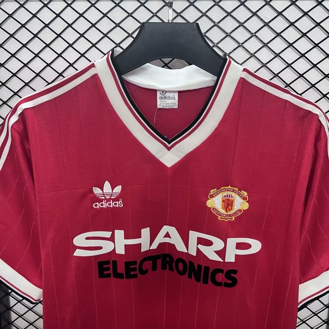 AlphaJersey-Retro Manchester United 82-83 Home Stadium Jersey