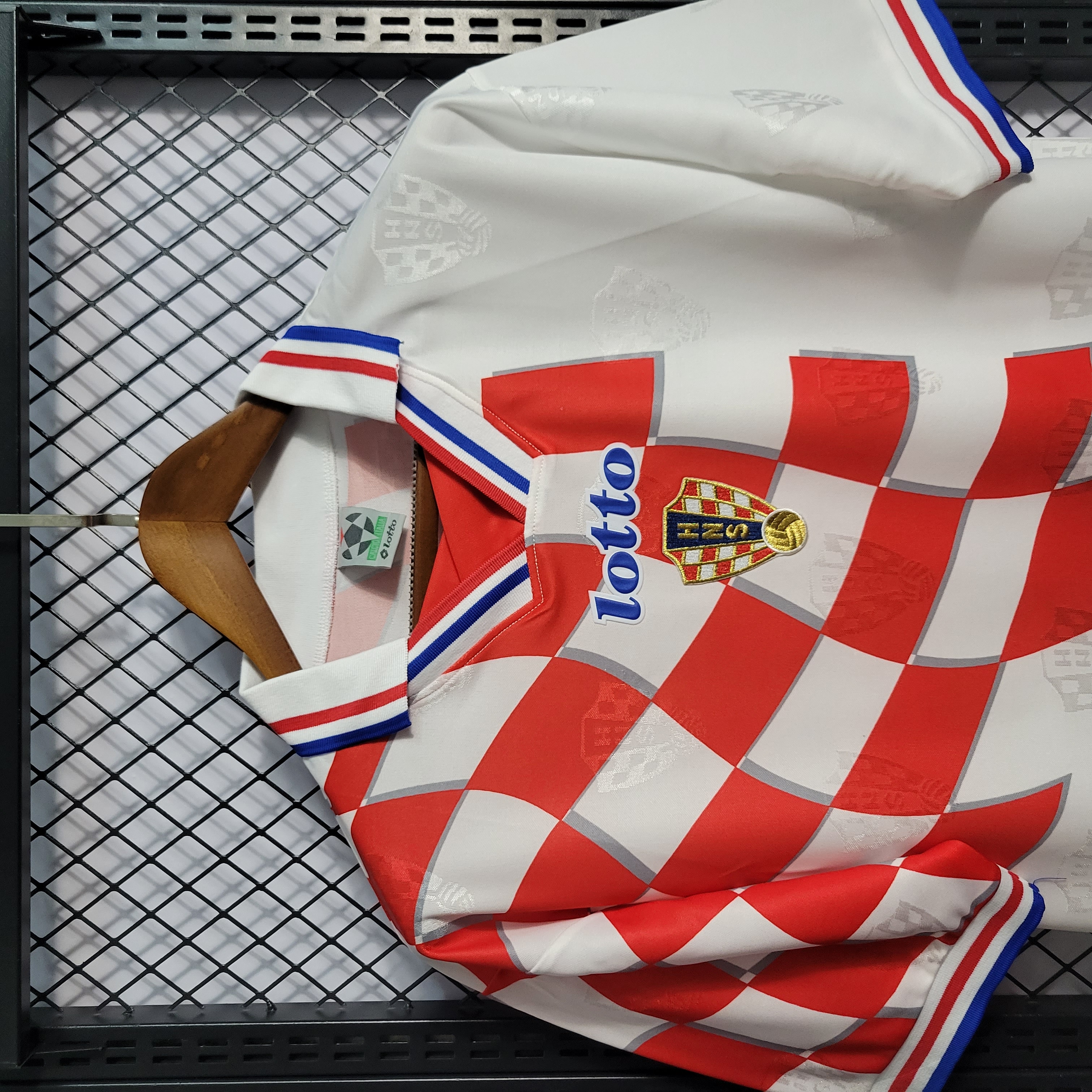 AlphaJersey-Retro Croatia 1998 Home Stadium Jersey
