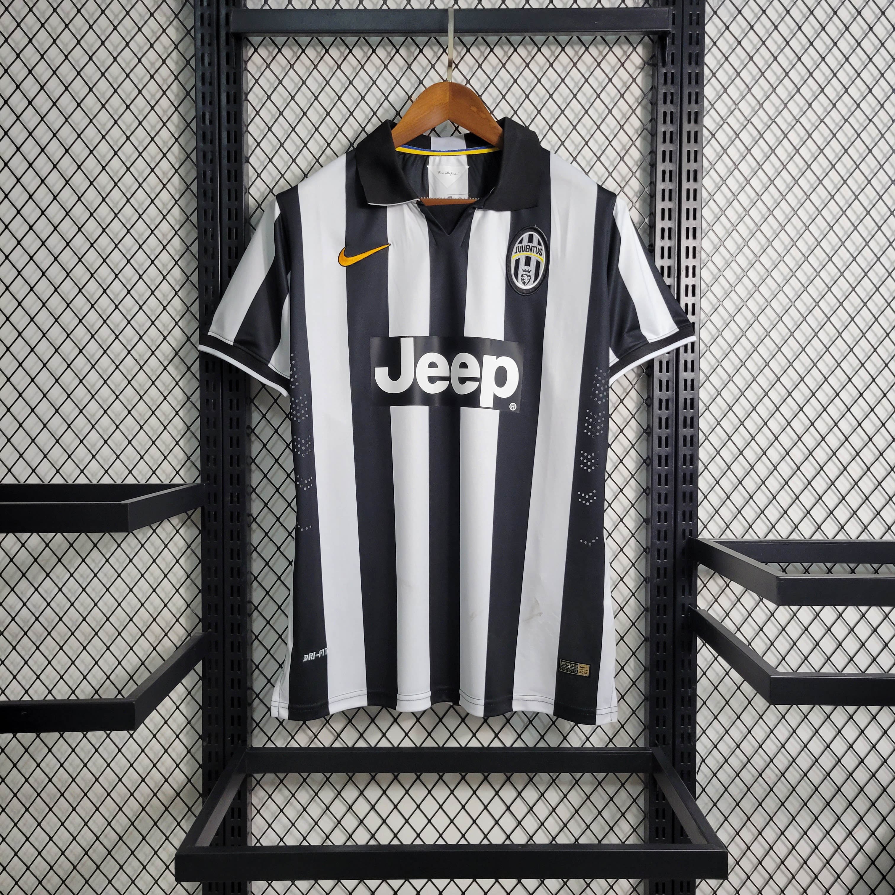 AlphaJersey-Retro Juventus 2014-15 Home Stadium Jersey