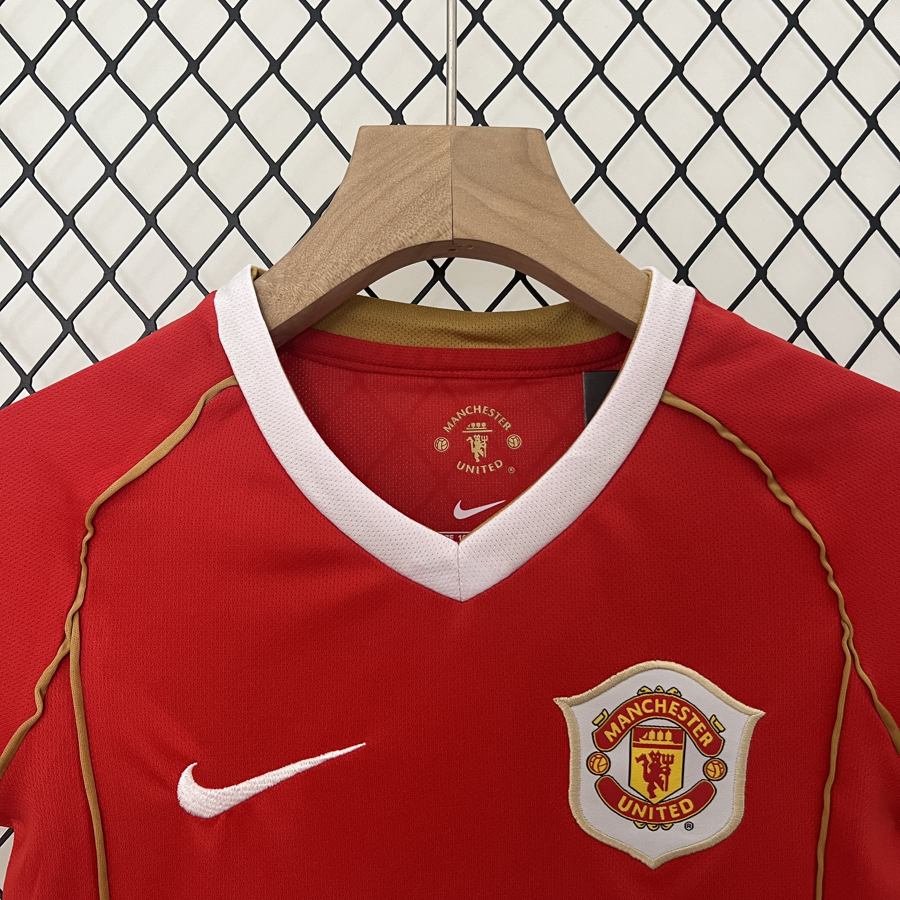 AlphaJersey-Retro Manchester United 2006-07 Home Stadium Kids Kit