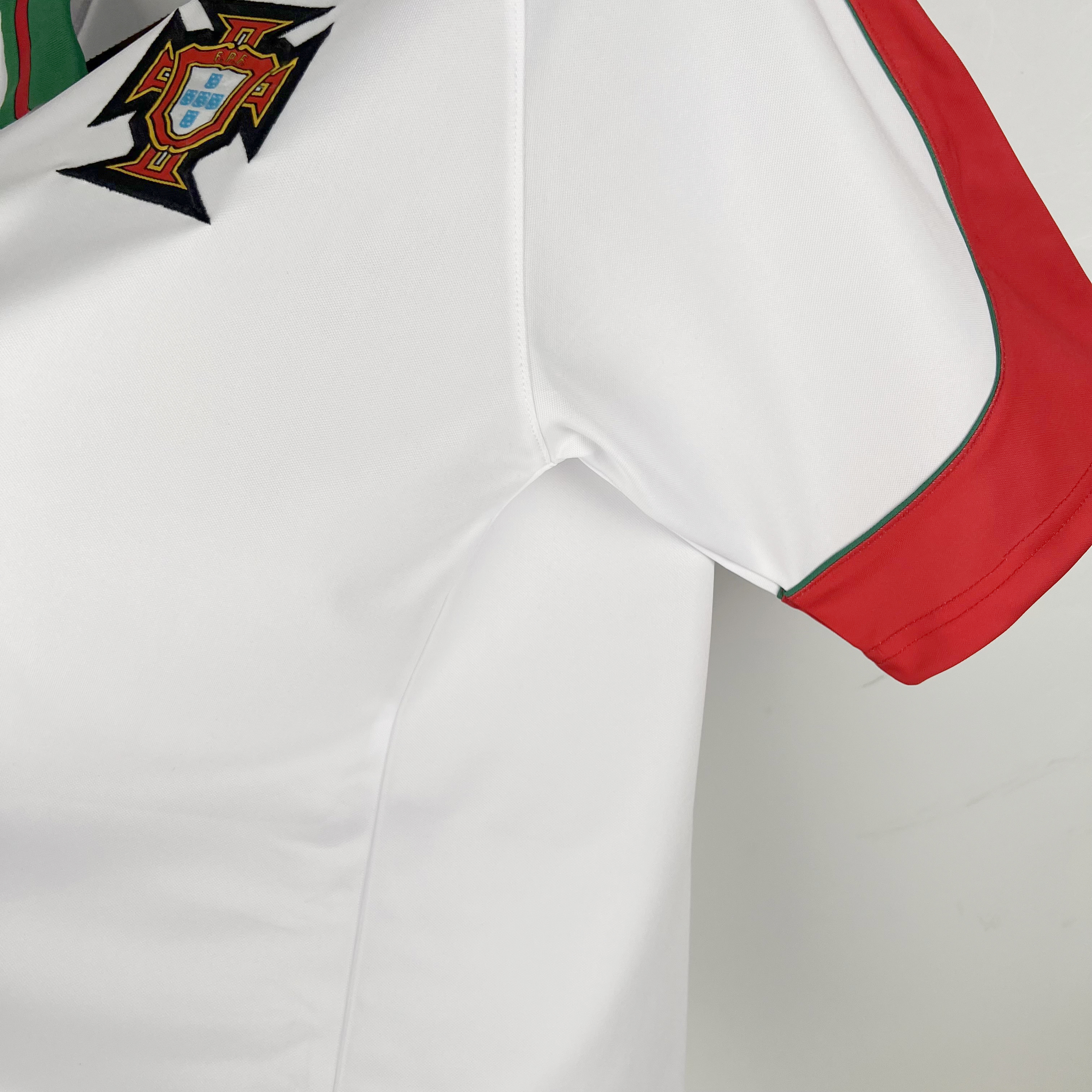 AlphaJersey-Retro Portugal 1996-97 Away Stadium Jersey