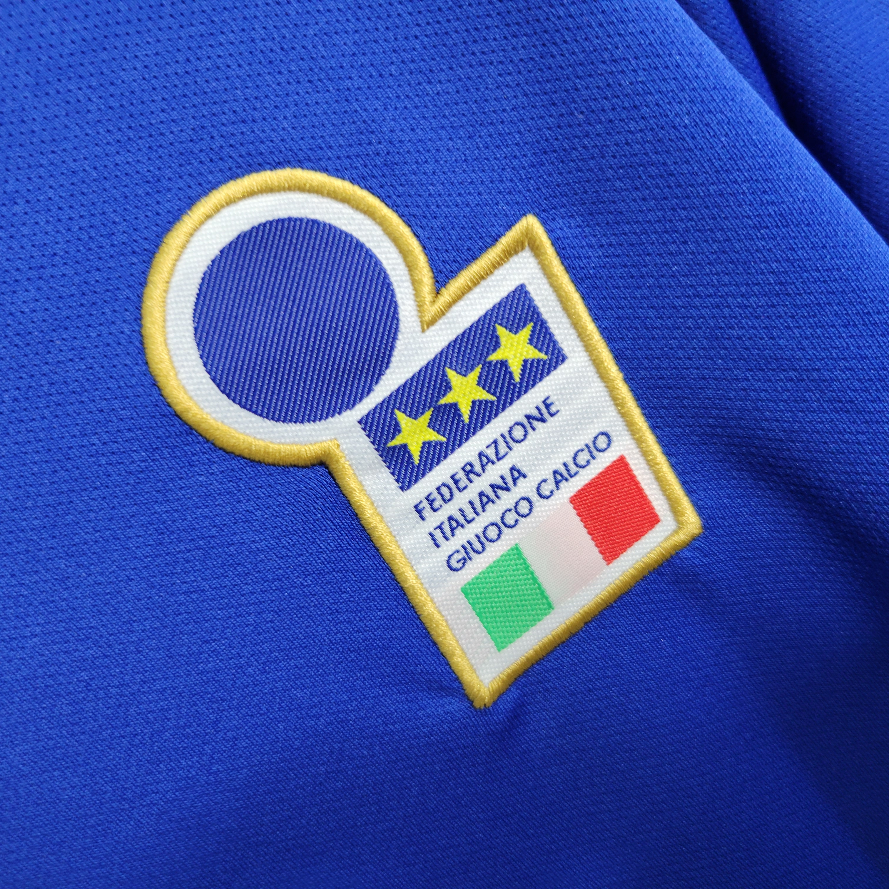 AlphaJersey-Retro Italy 1996 Home Stadium Jersey