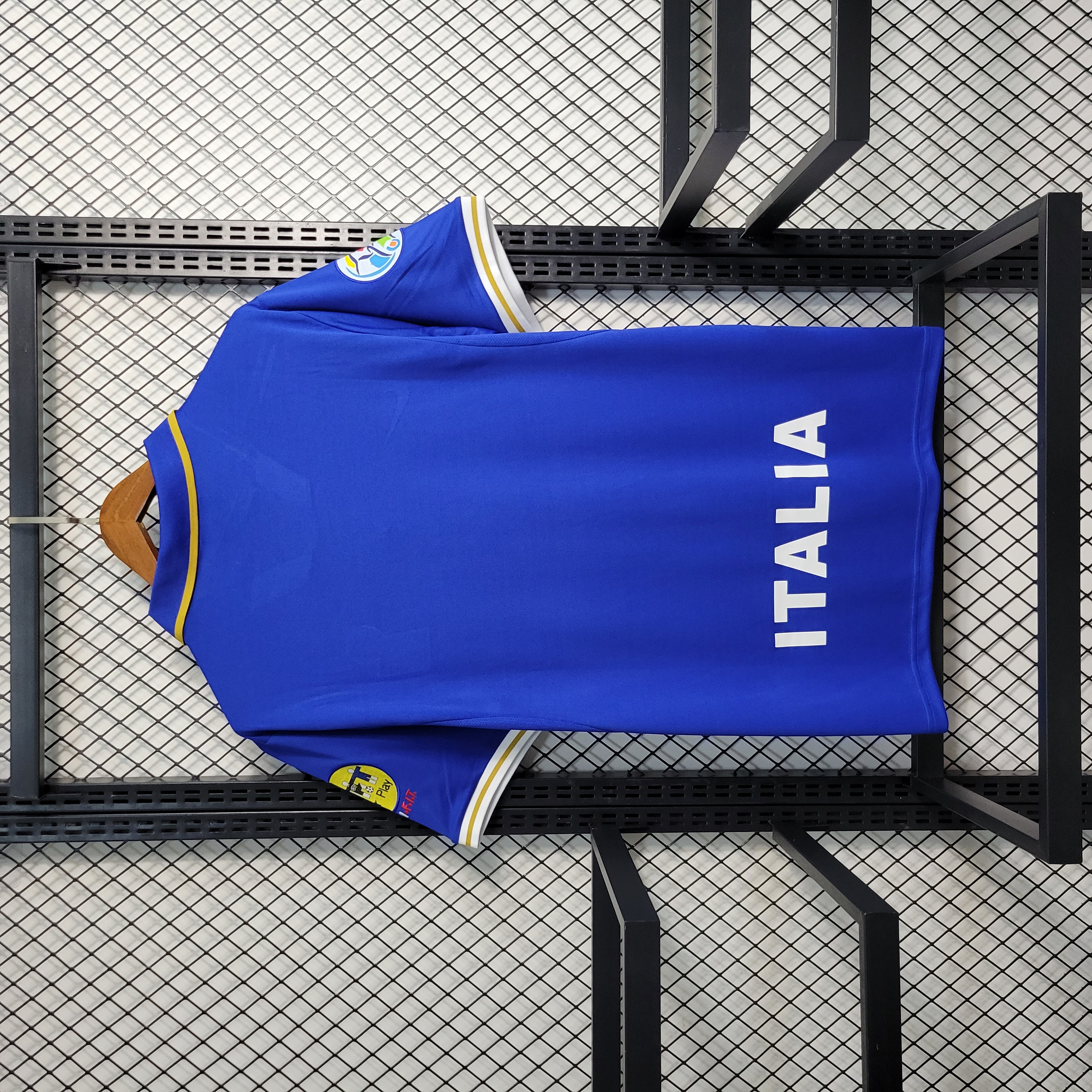 AlphaJersey-Retro Italy 1996 Home Stadium Jersey