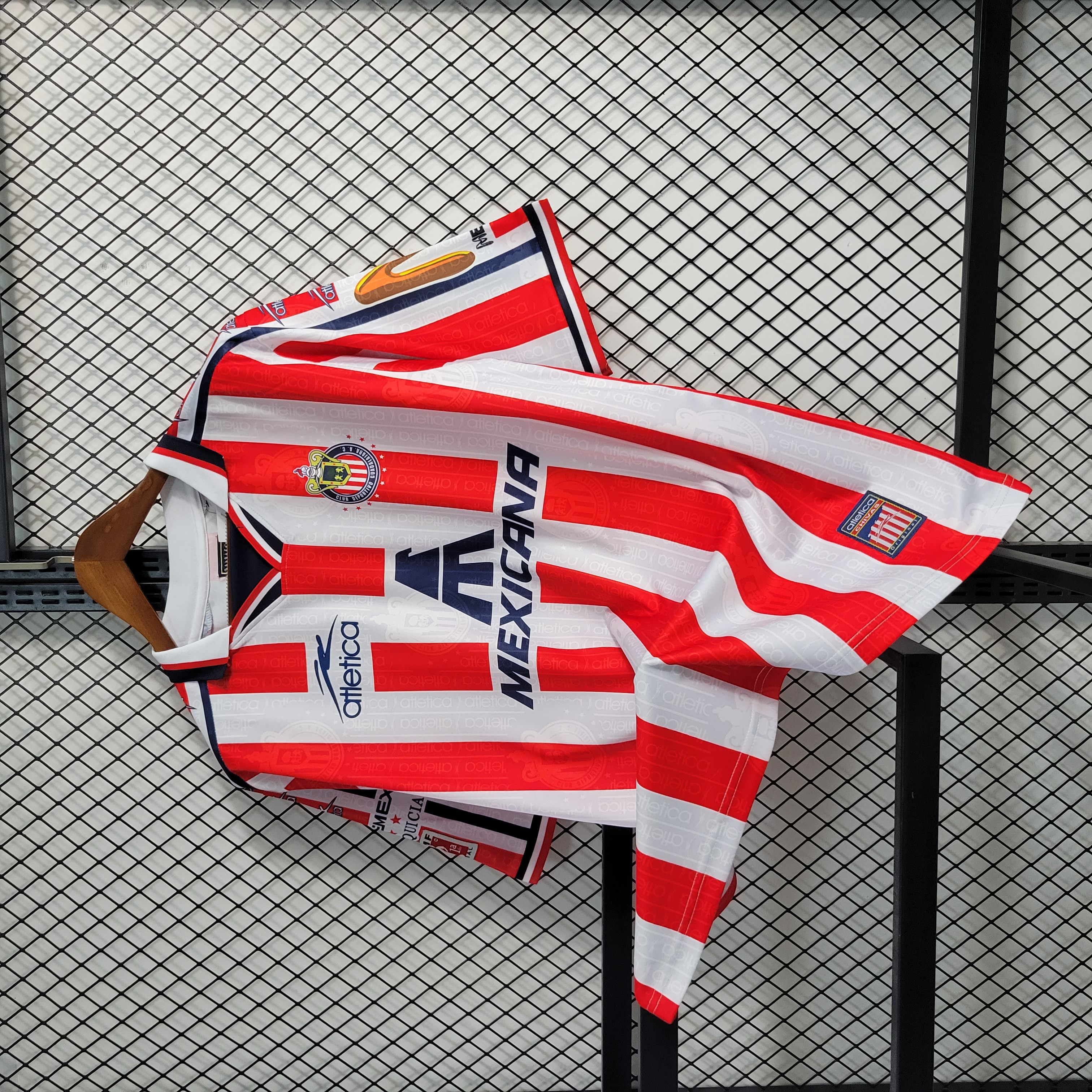 AlphaJersey-Retro Chivas de Guadalajara 06-07 Home Stadium Jersey