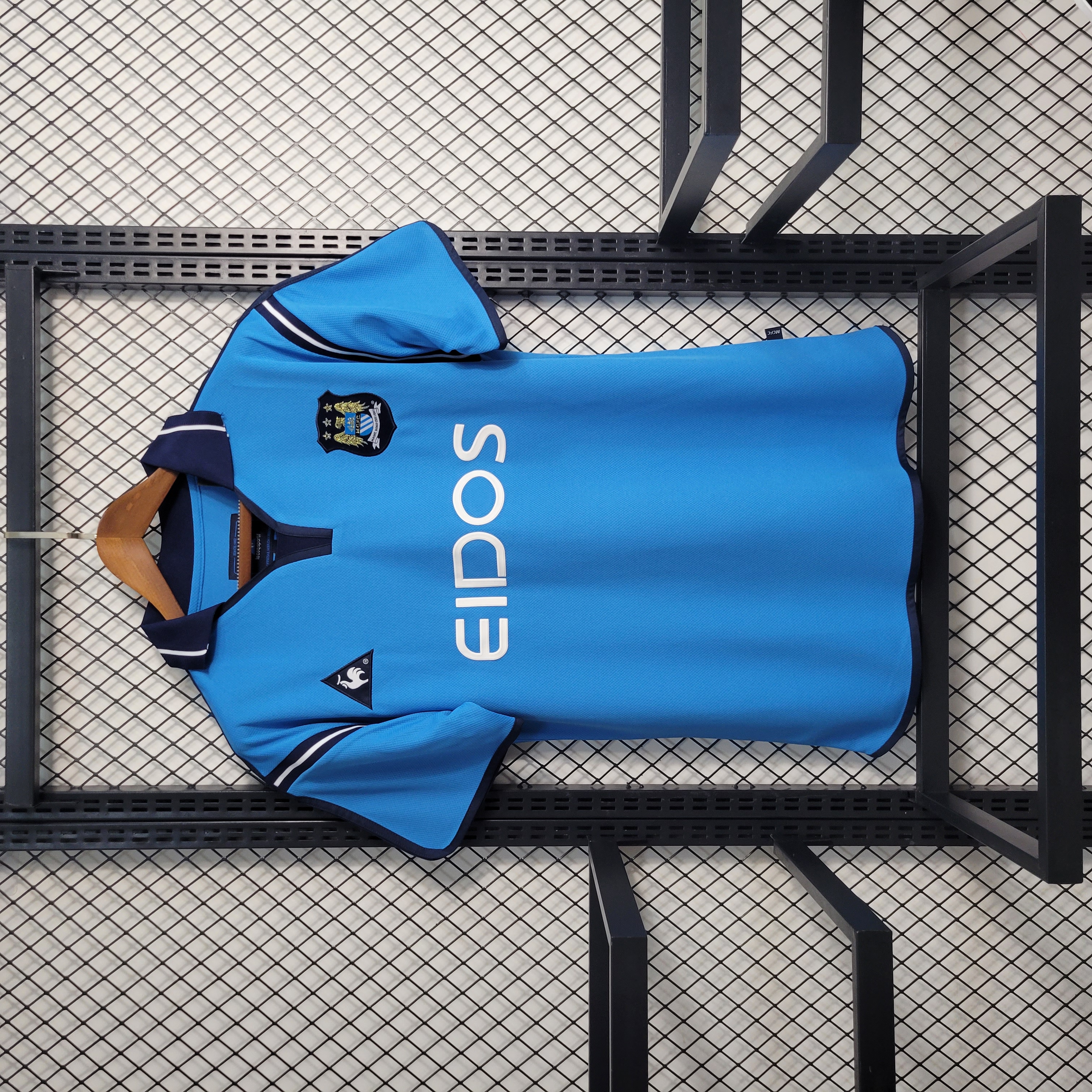AlphaJersey-Retro Manchester City 2001-02 Home Stadium Jersey