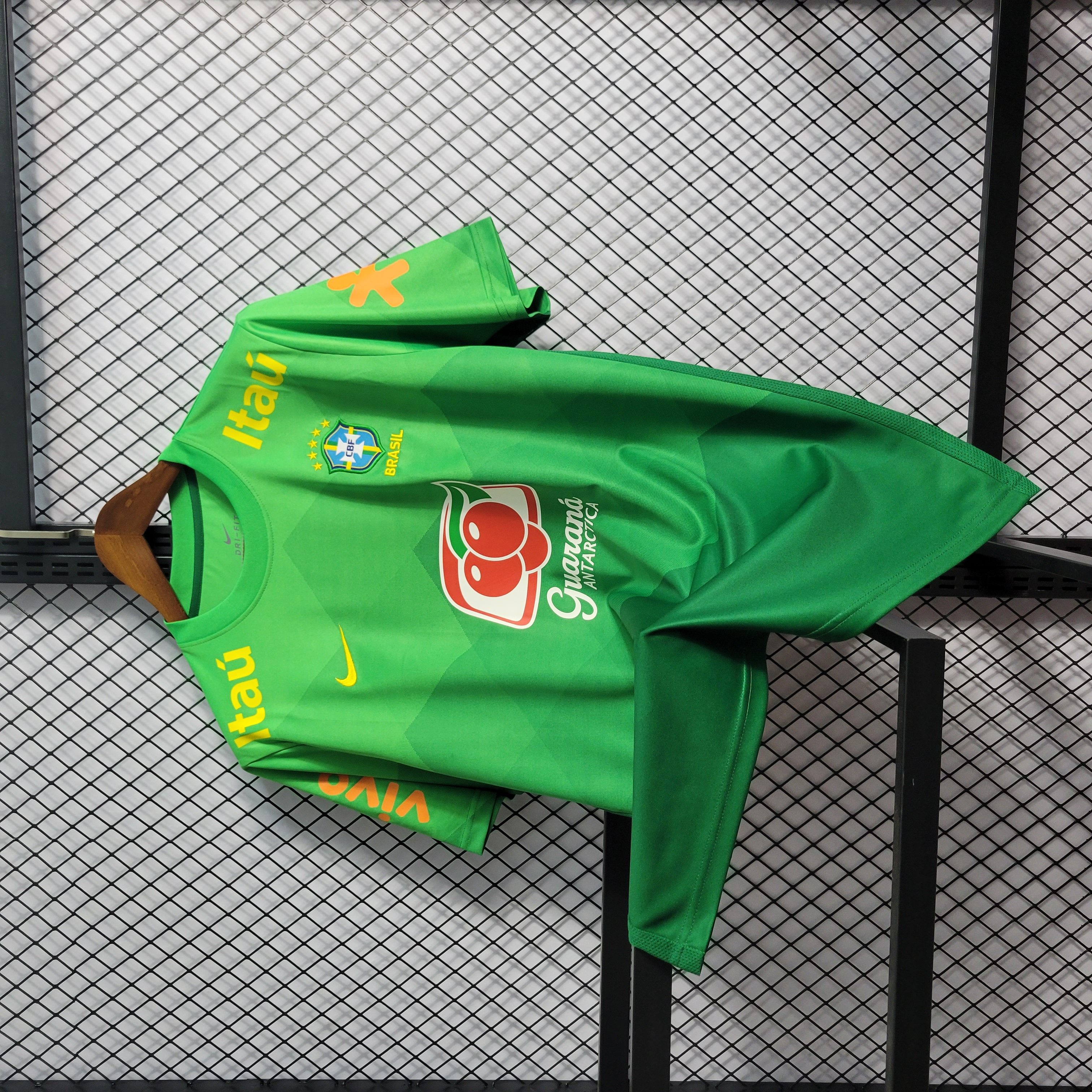 AlphaJersey-Retro Brazil 2020 Green Training Jersey