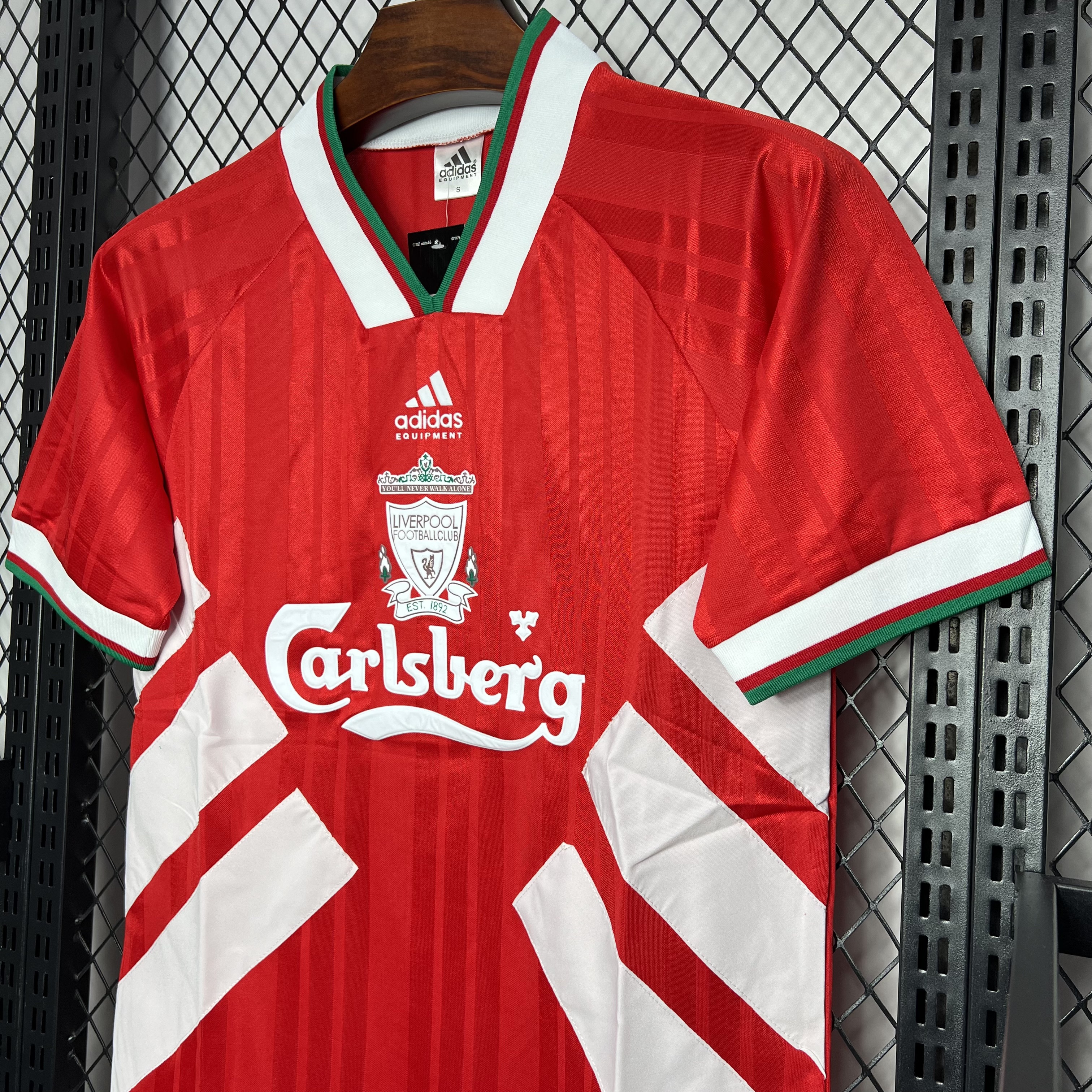 AlphaJersey-Retro Liver.pool 1993-95 Home Stadium Jersey