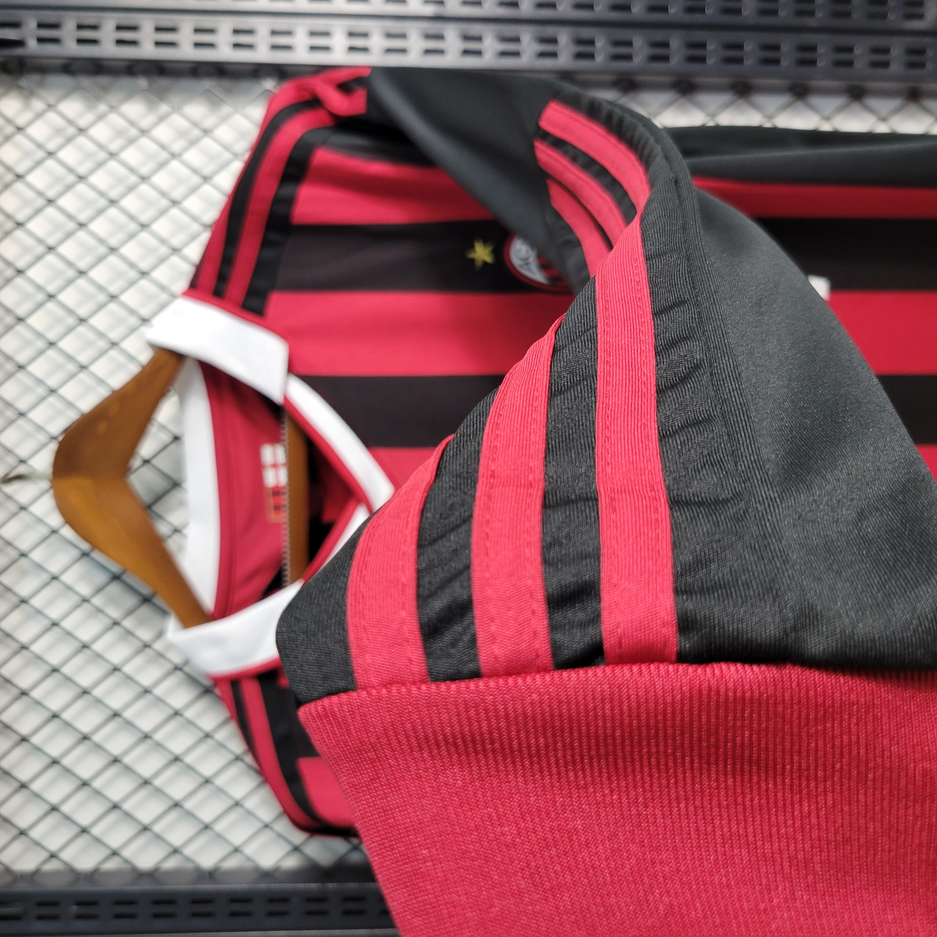 AlphaJersey-Retro AC Milan 2009-10 Home Stadium Long Sleeve Jersey