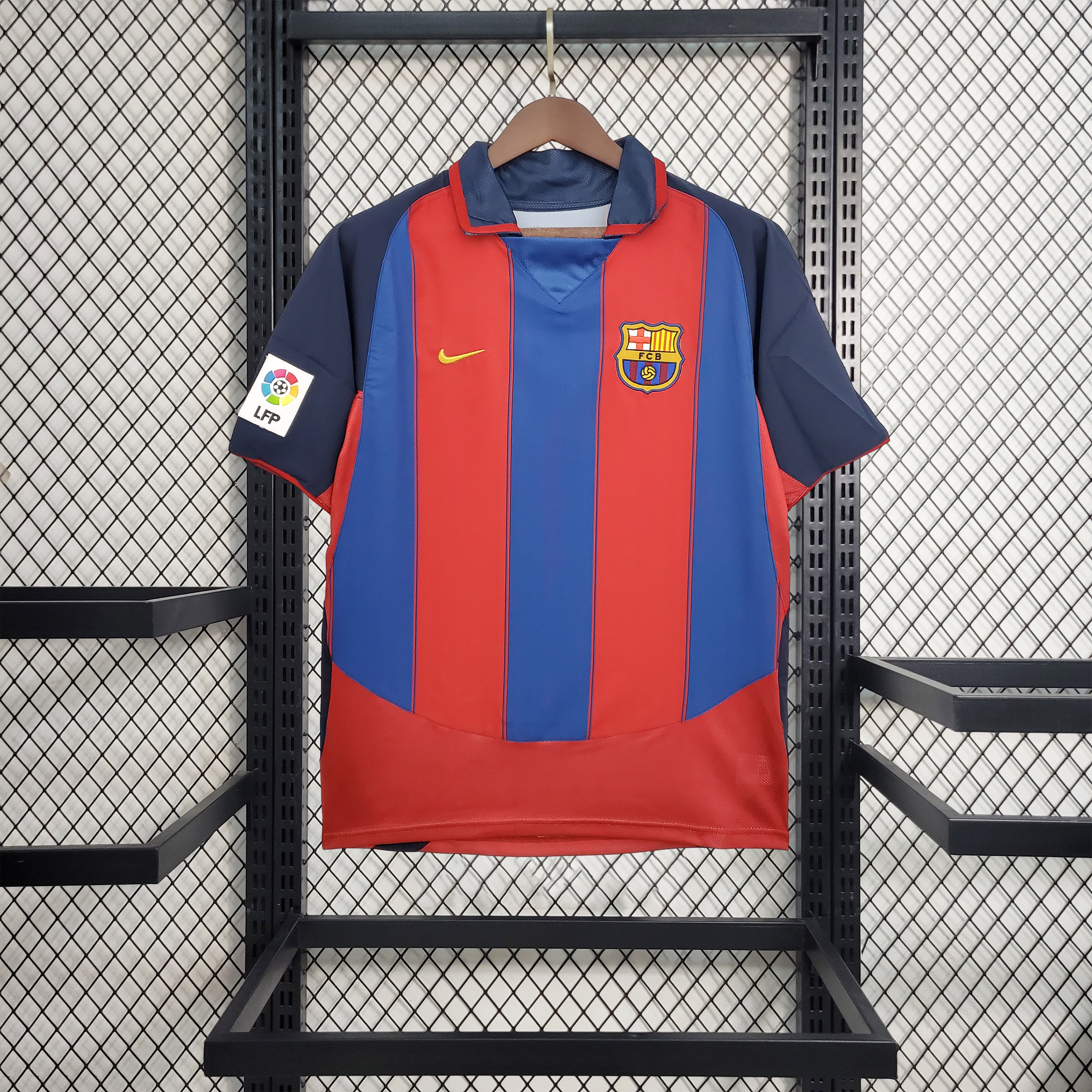 AlphaJersey-Retro Barcelona 03-04 Home Stadium Jersey