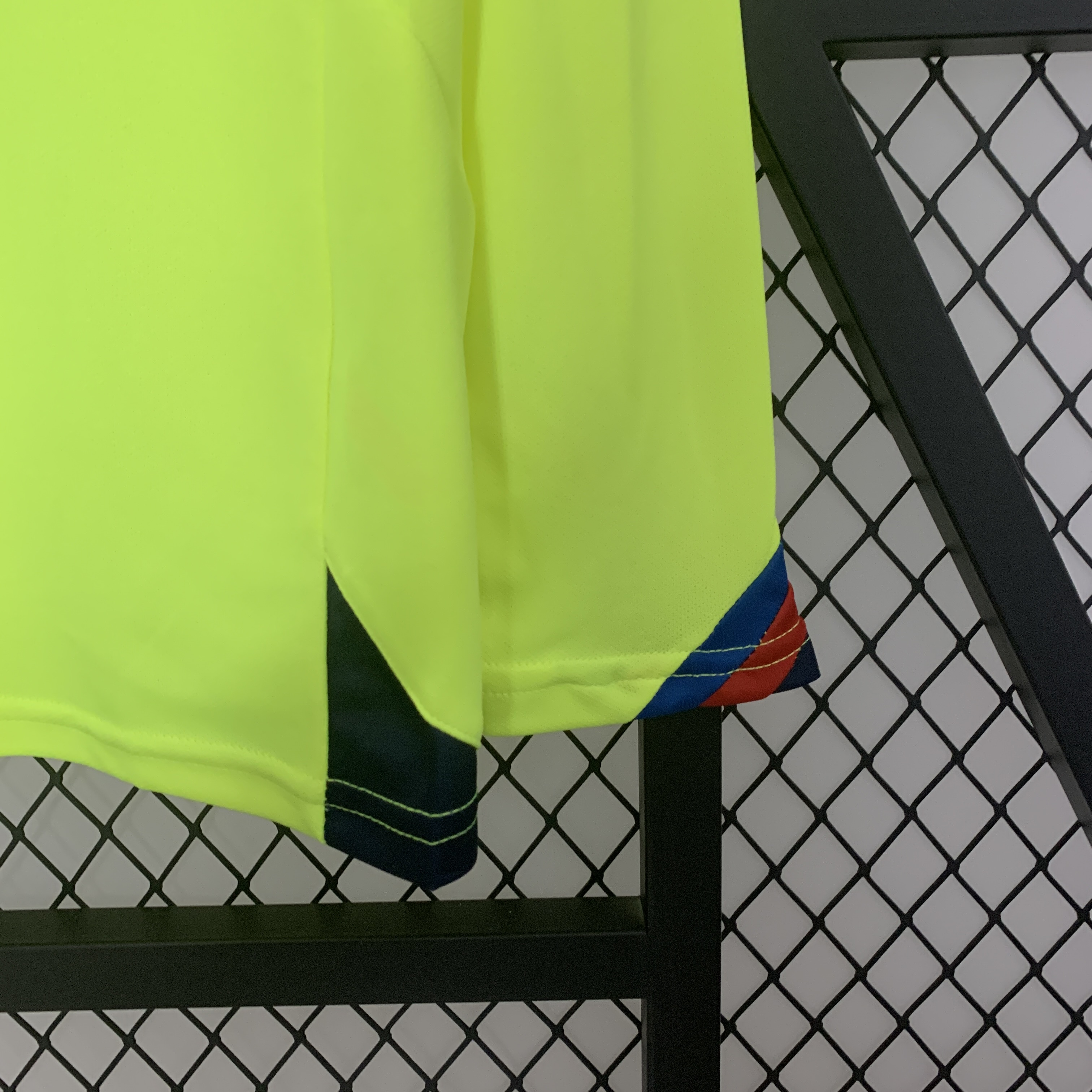 AlphaJersey-Retro Barcelona 05-06 Away Stadium Long Sleeve Jersey