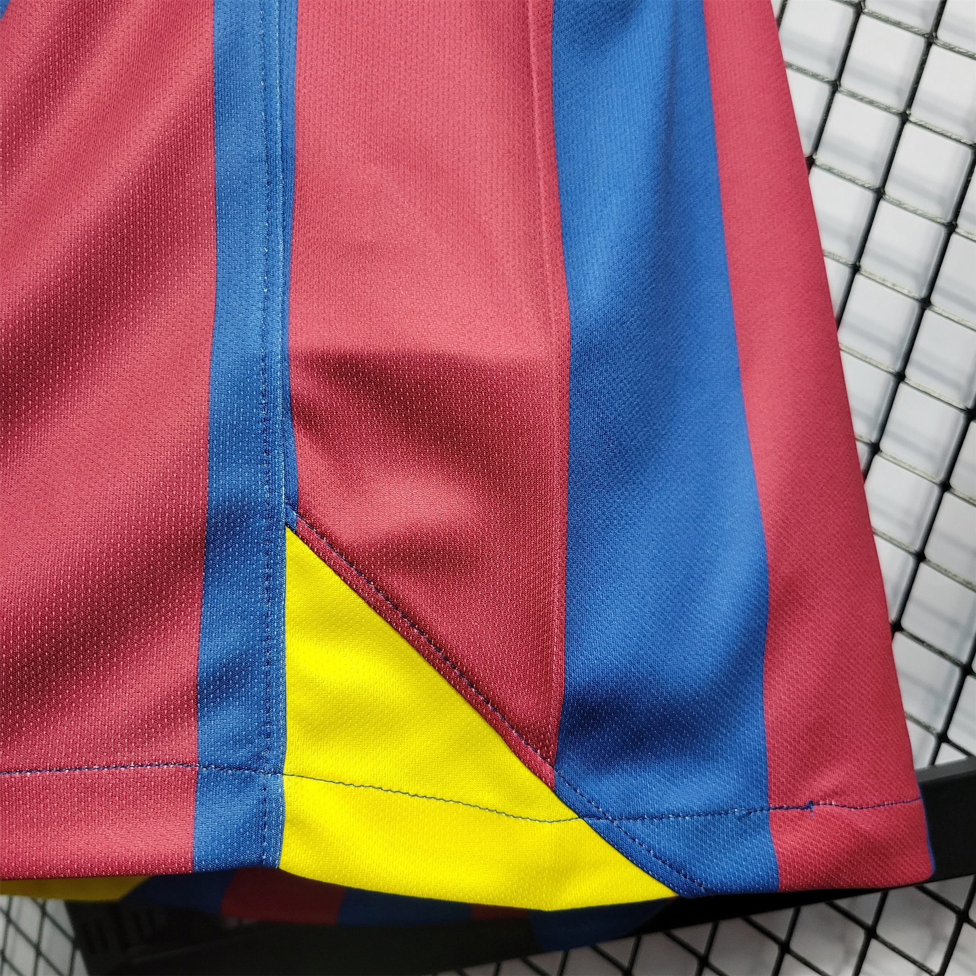 AlphaJersey-Retro Barcelona 05-06 Home Stadium Jersey - UEFA Champions League Final