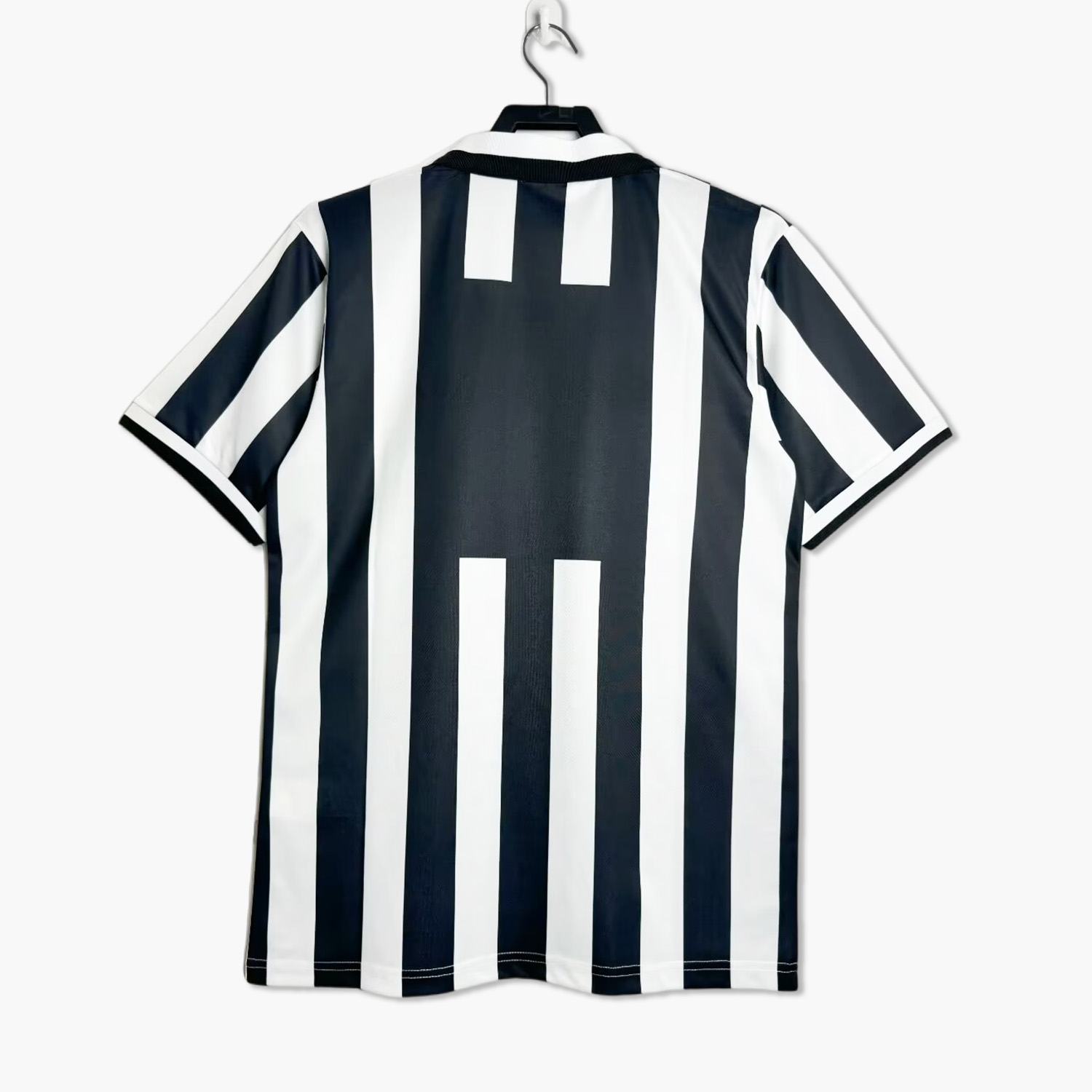 AlphaJersey-Retro Juventus 1995-97 Home Stadium Jersey